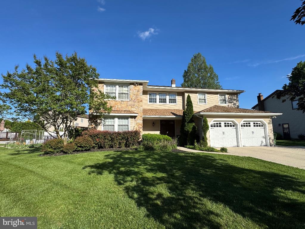 1041 BOBWHITE DRIVE