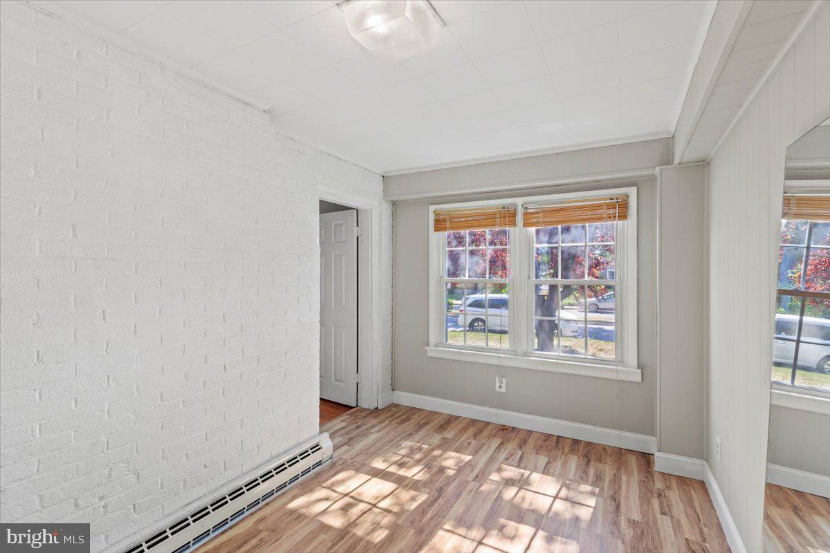 NORTH END - Residential