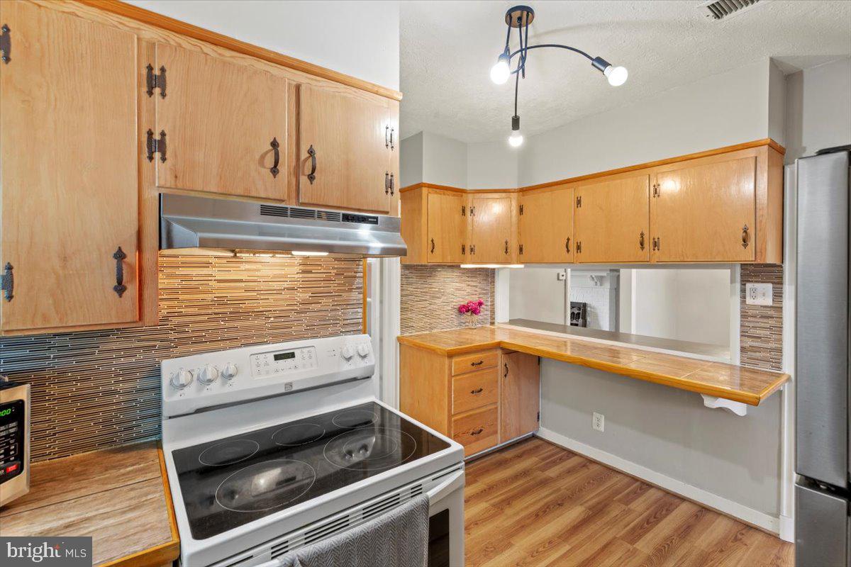 NORTH END - Residential