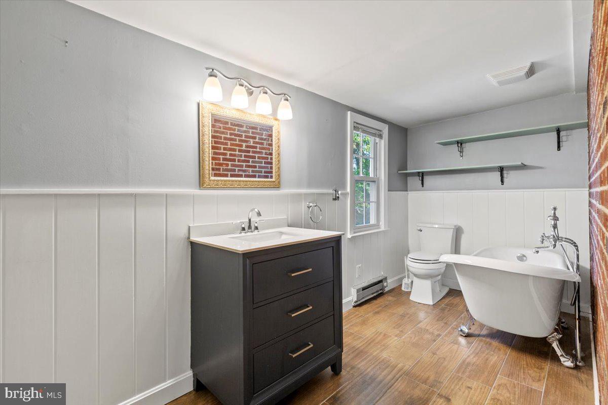 NORTH END - Residential