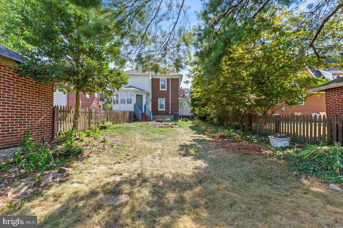 NORTH END - Residential