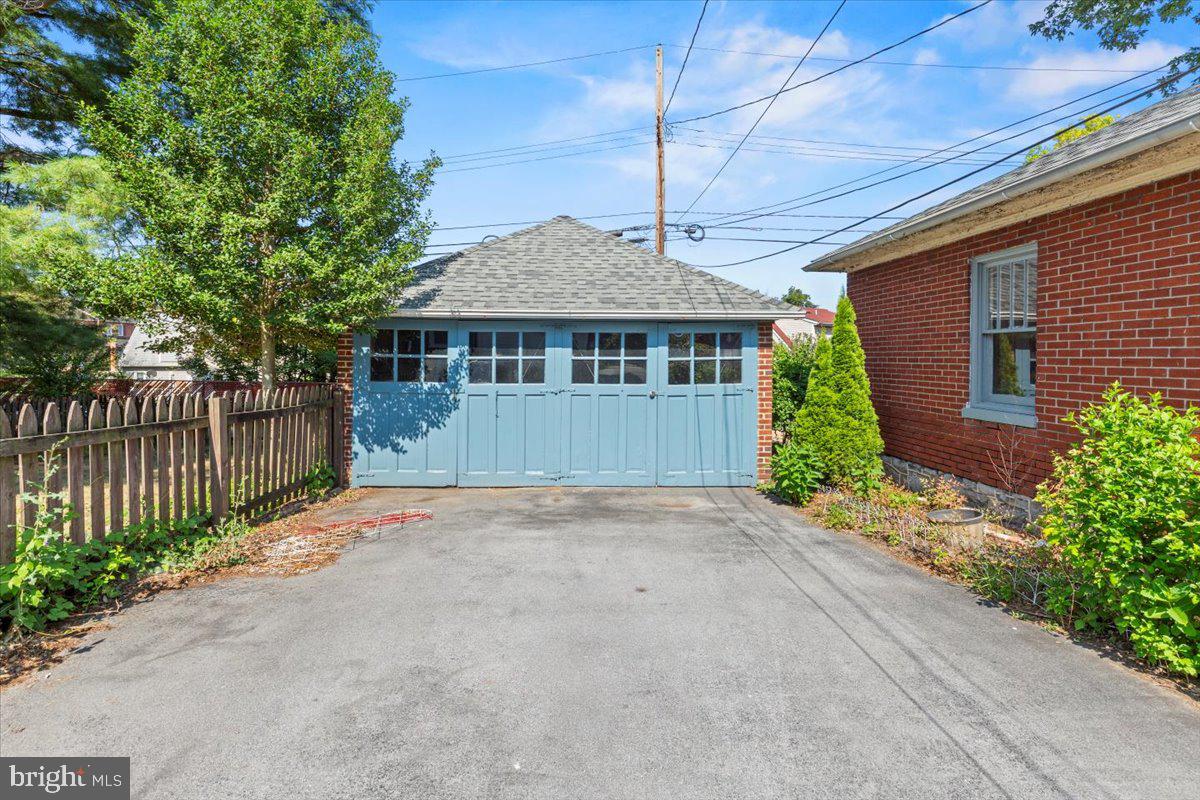 NORTH END - Residential