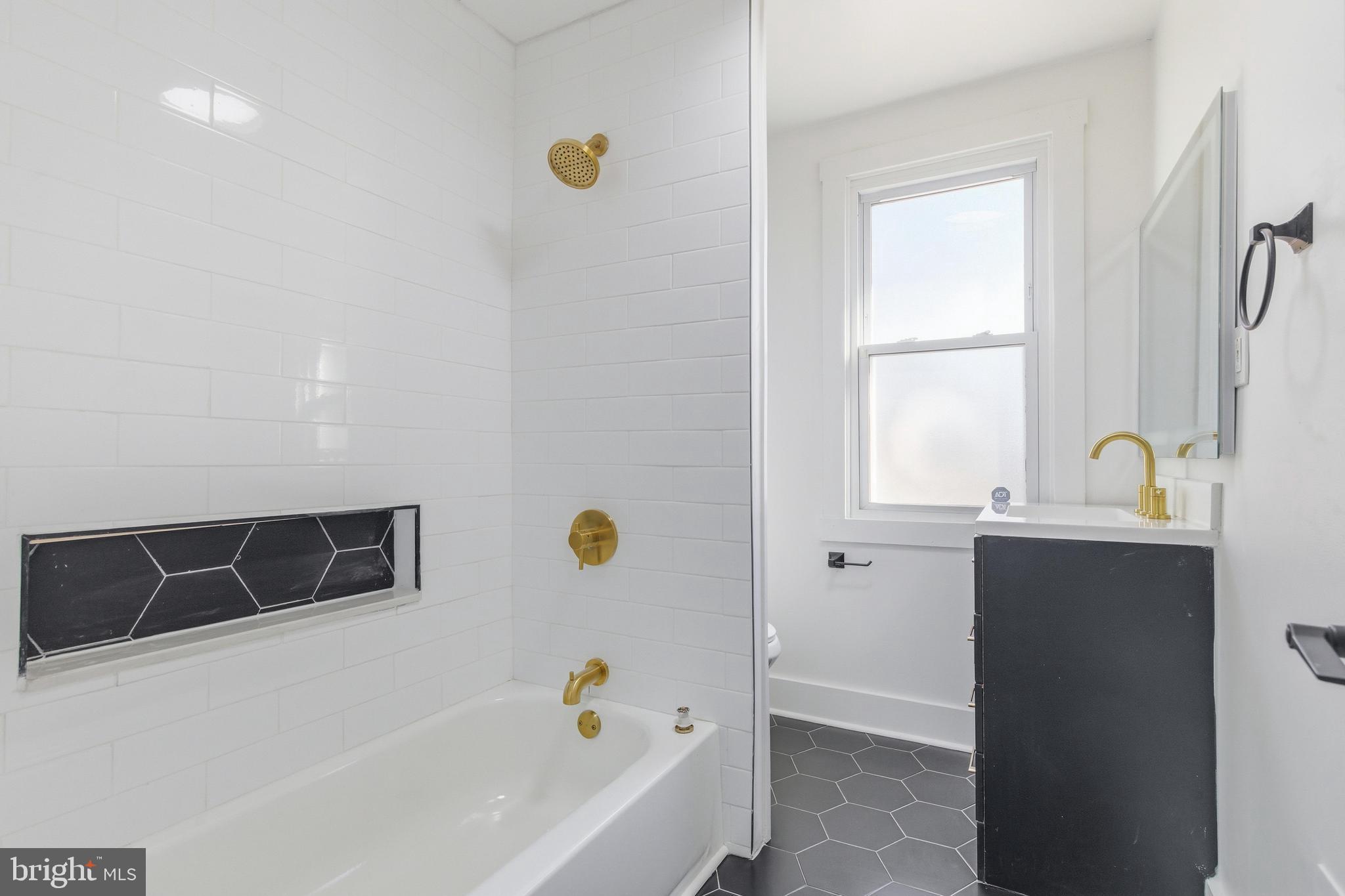 LYNNWOOD - Residential