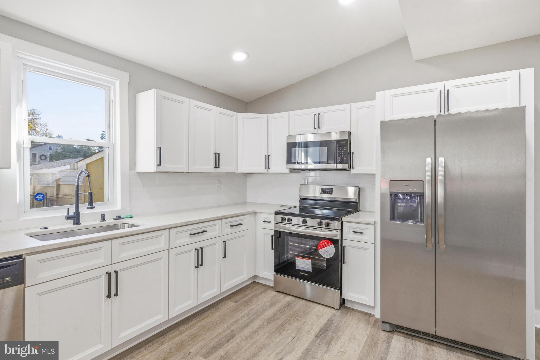 LYNNWOOD - Residential