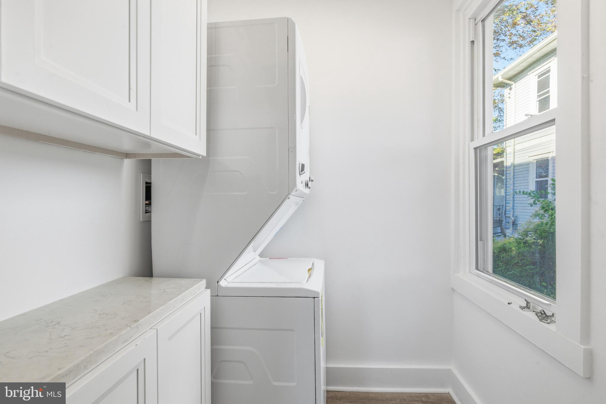 LYNNWOOD - Residential