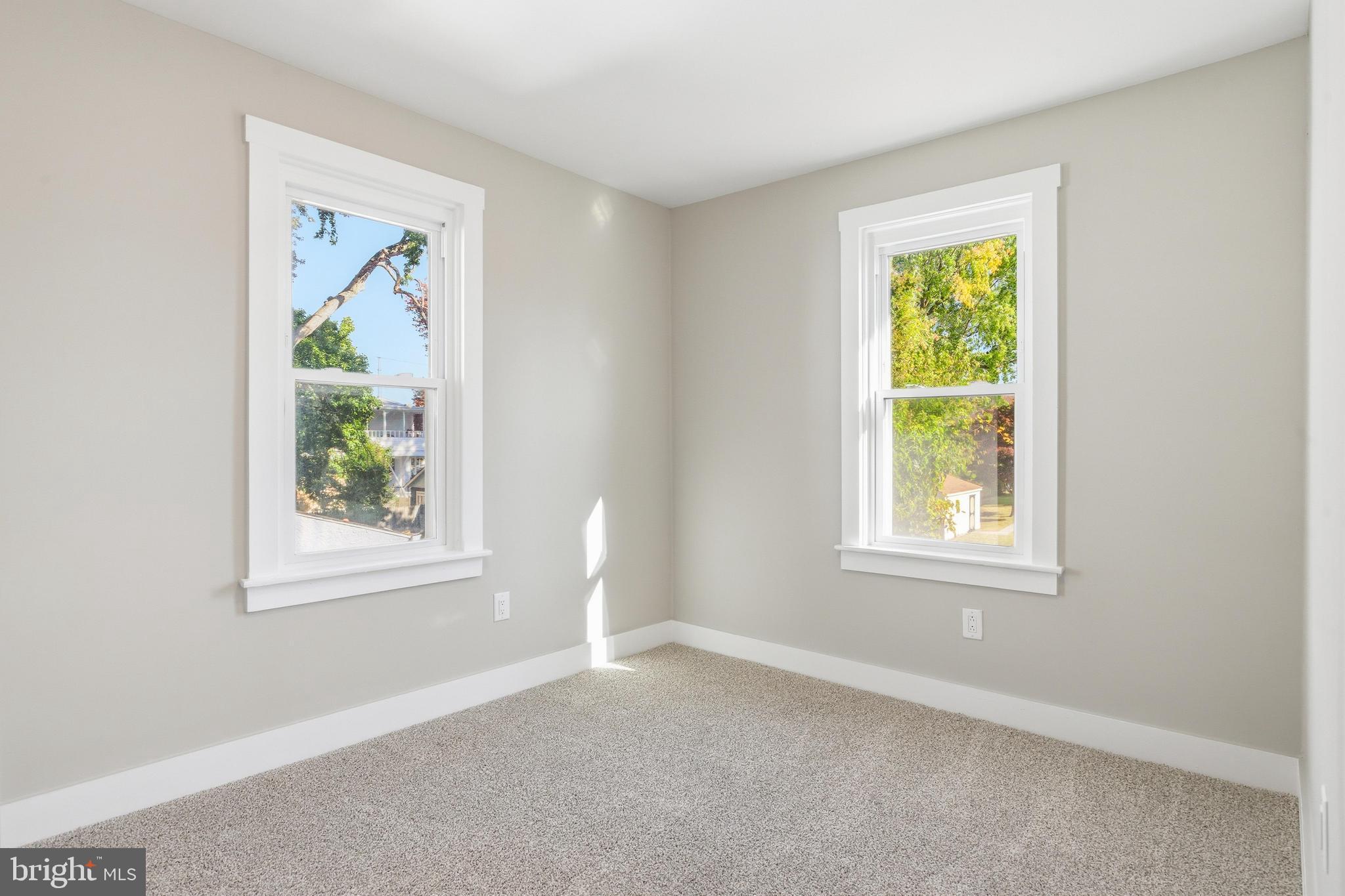 LYNNWOOD - Residential