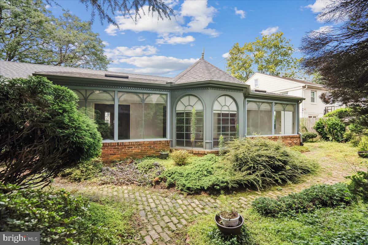 KENWOOD PARK - Residential