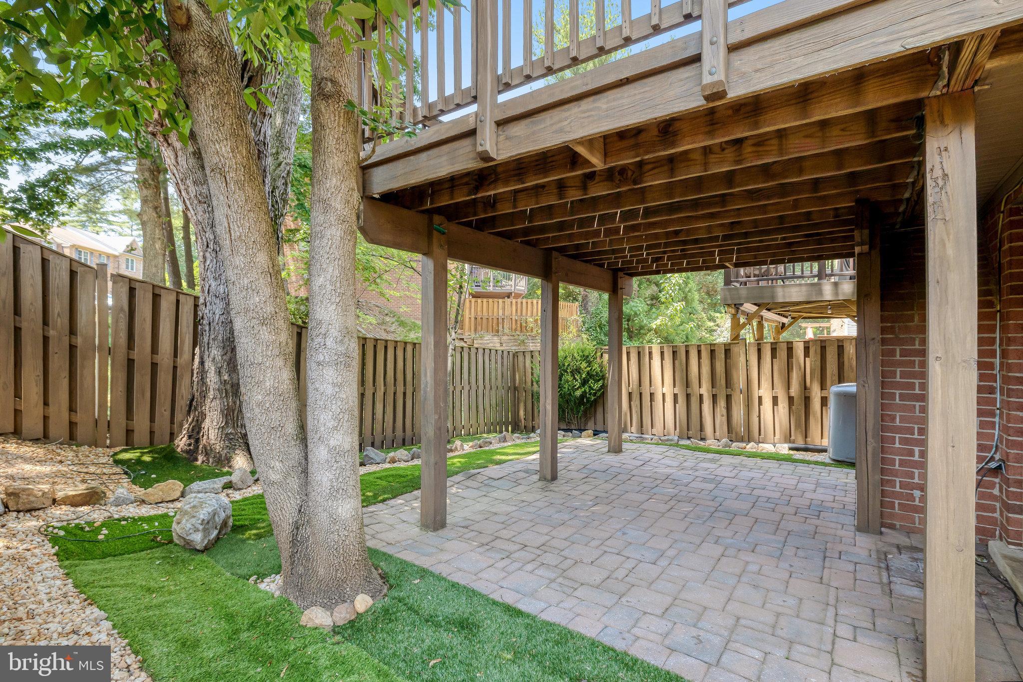 HUNTER VILLAGE - Residential