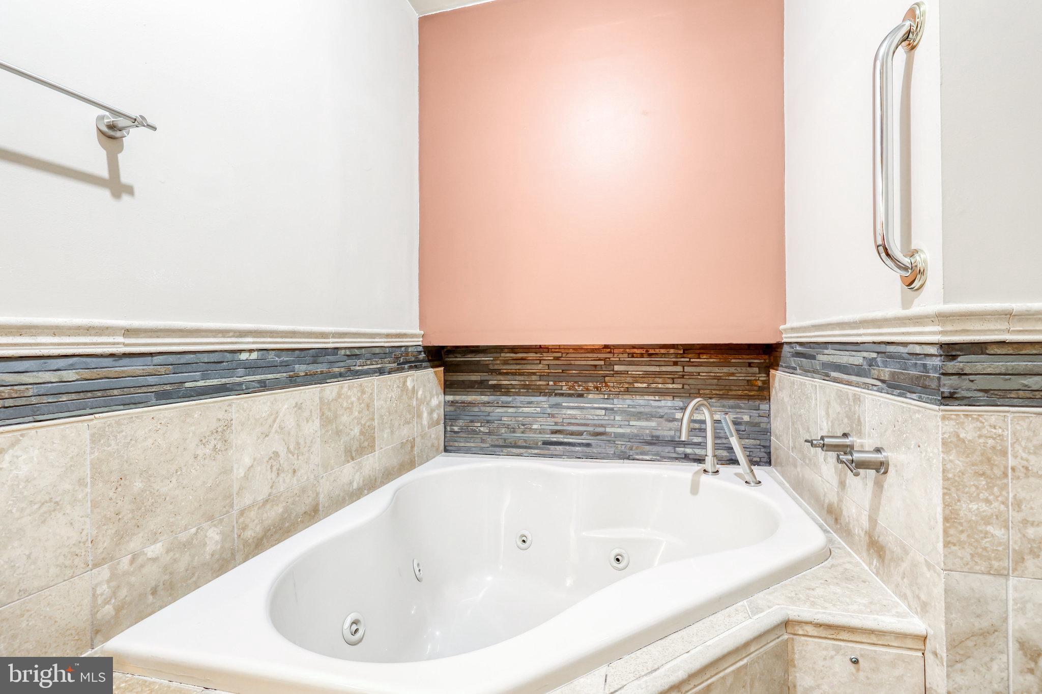 HUNTER VILLAGE - Residential