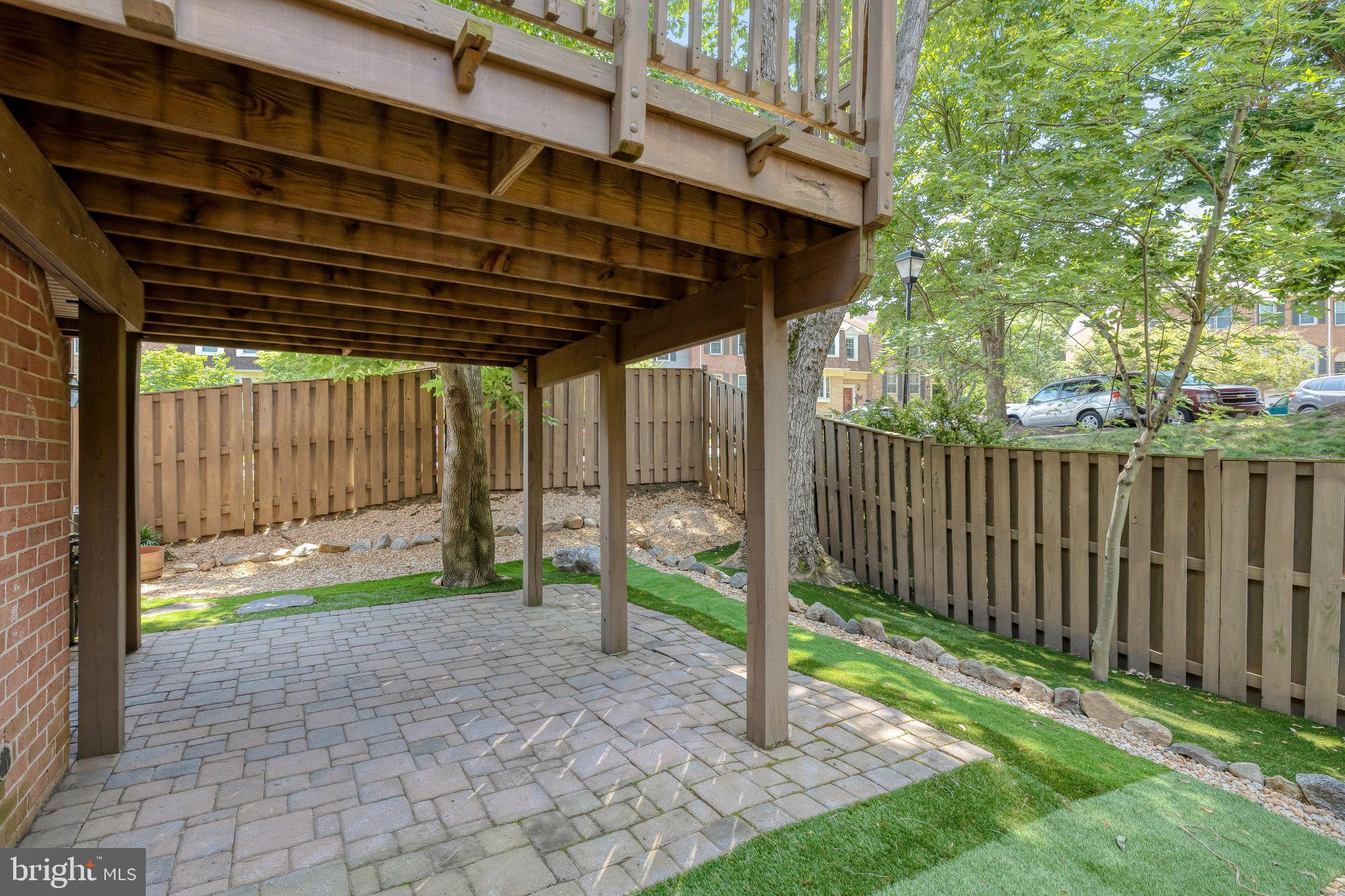 HUNTER VILLAGE - Residential