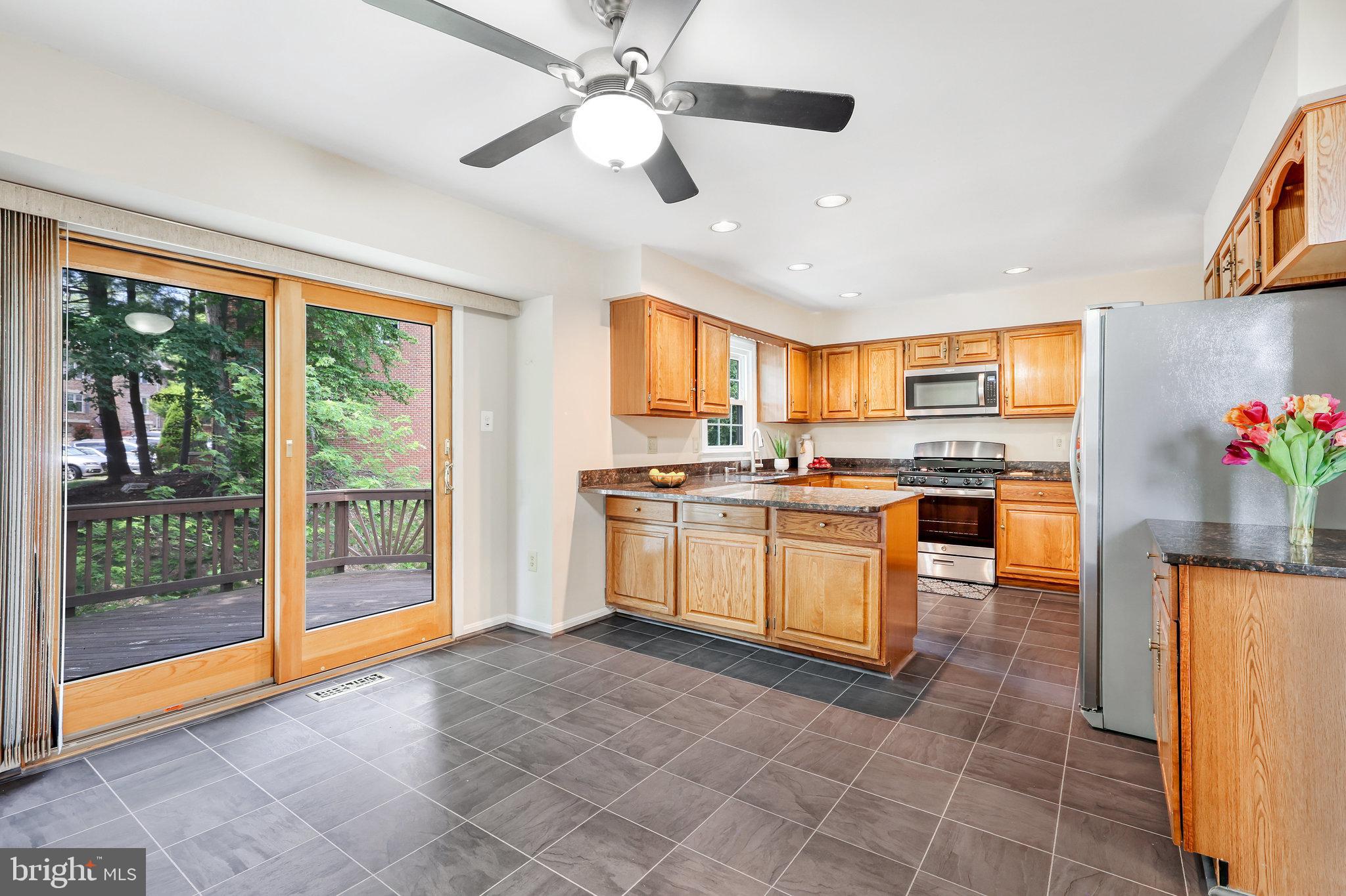 HUNTER VILLAGE - Residential