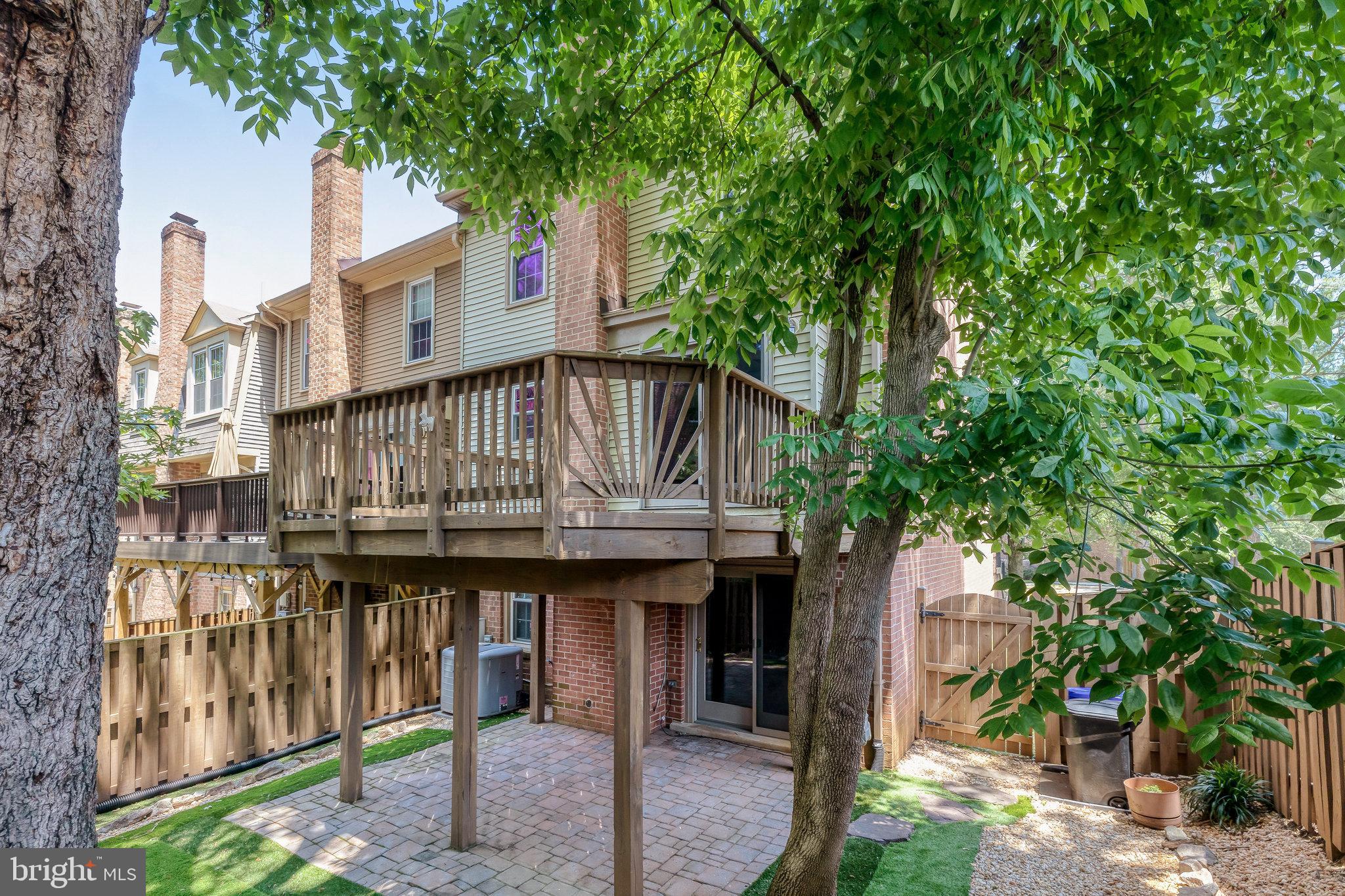 HUNTER VILLAGE - Residential