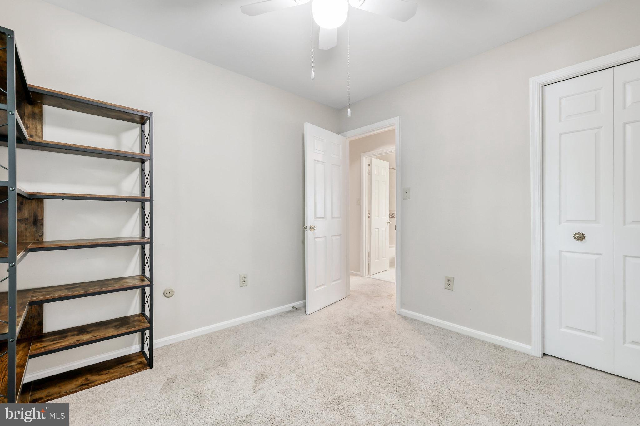 HUNTER VILLAGE - Residential