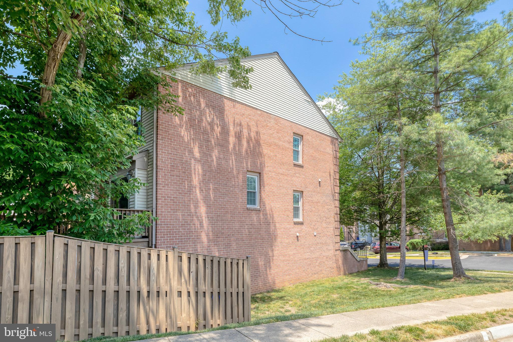 HUNTER VILLAGE - Residential