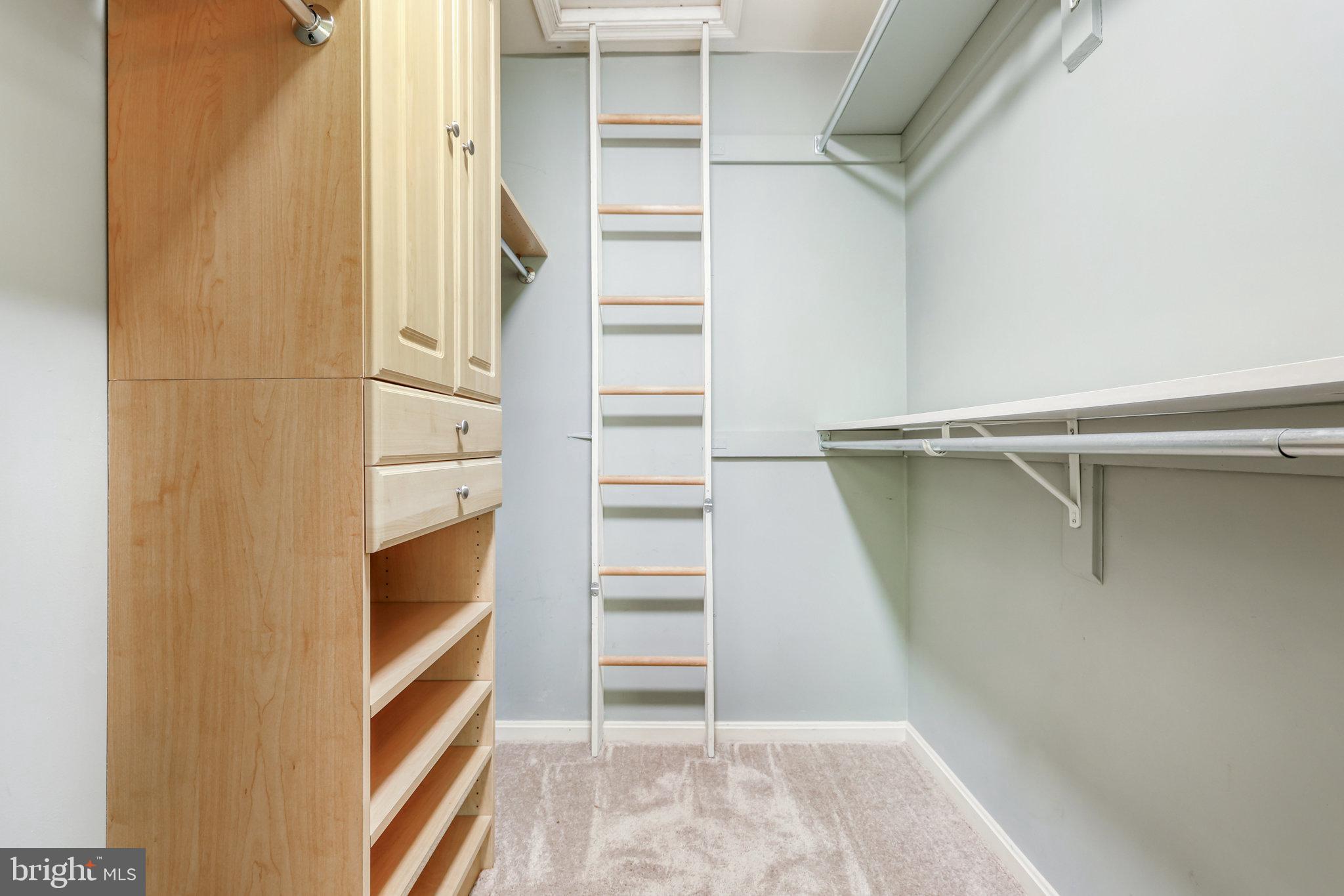 HUNTER VILLAGE - Residential