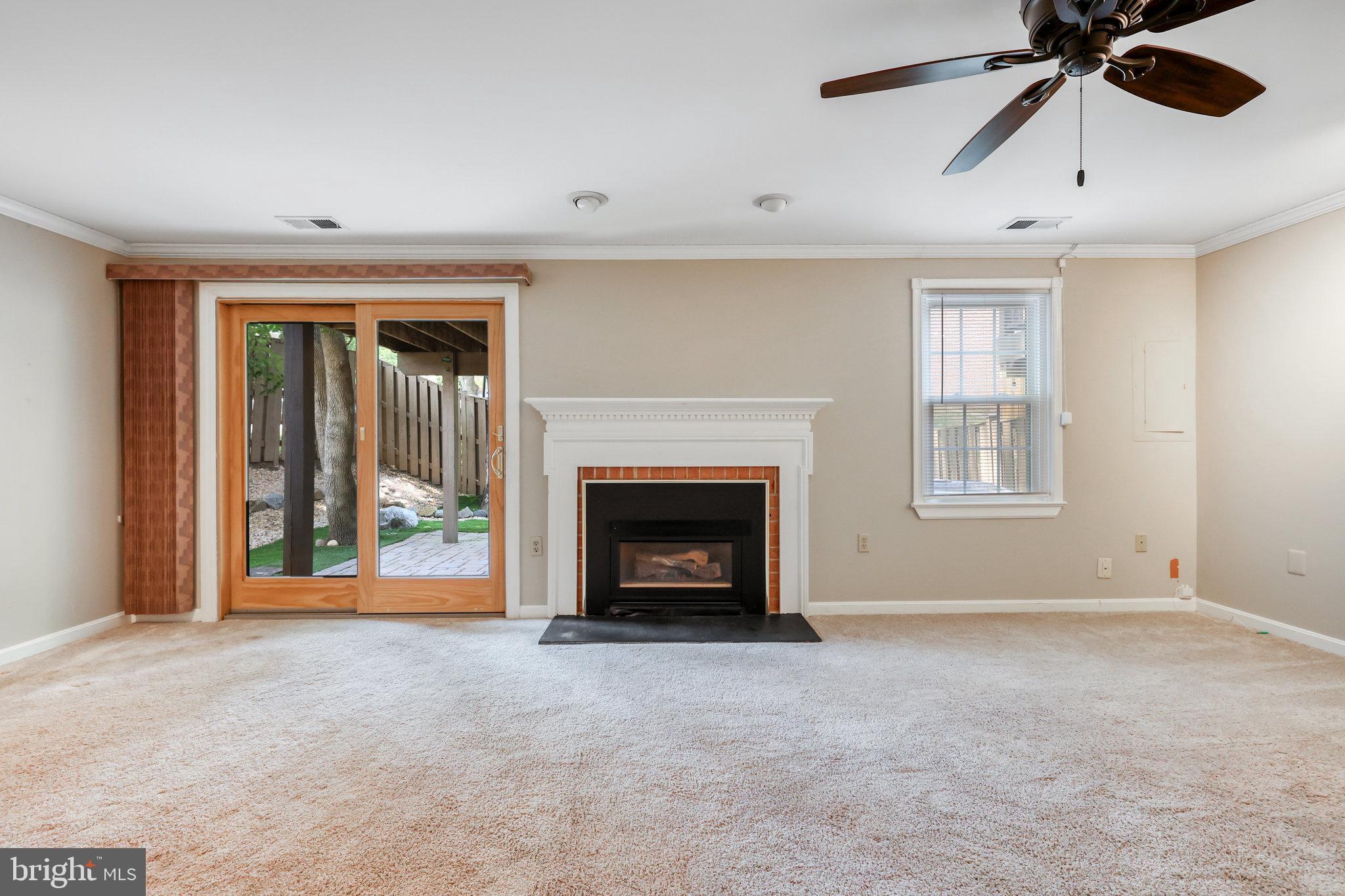 HUNTER VILLAGE - Residential