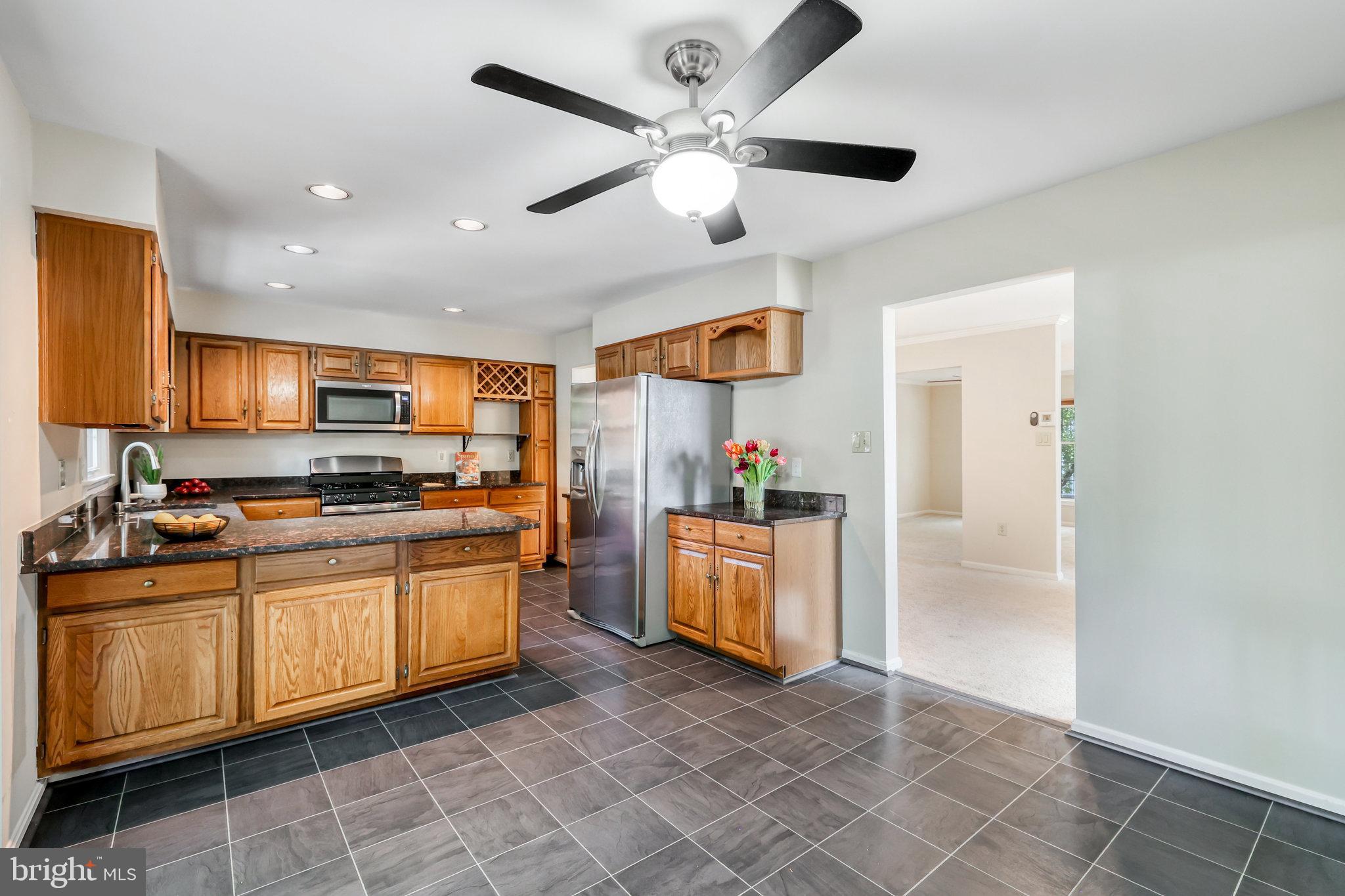 HUNTER VILLAGE - Residential