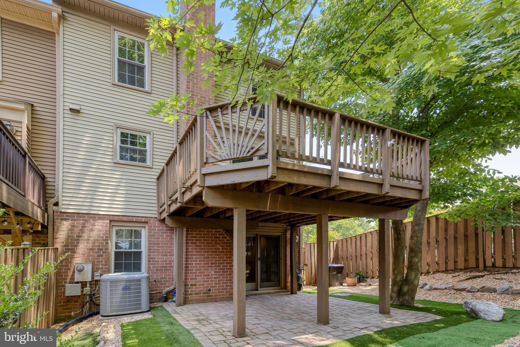 HUNTER VILLAGE - Residential