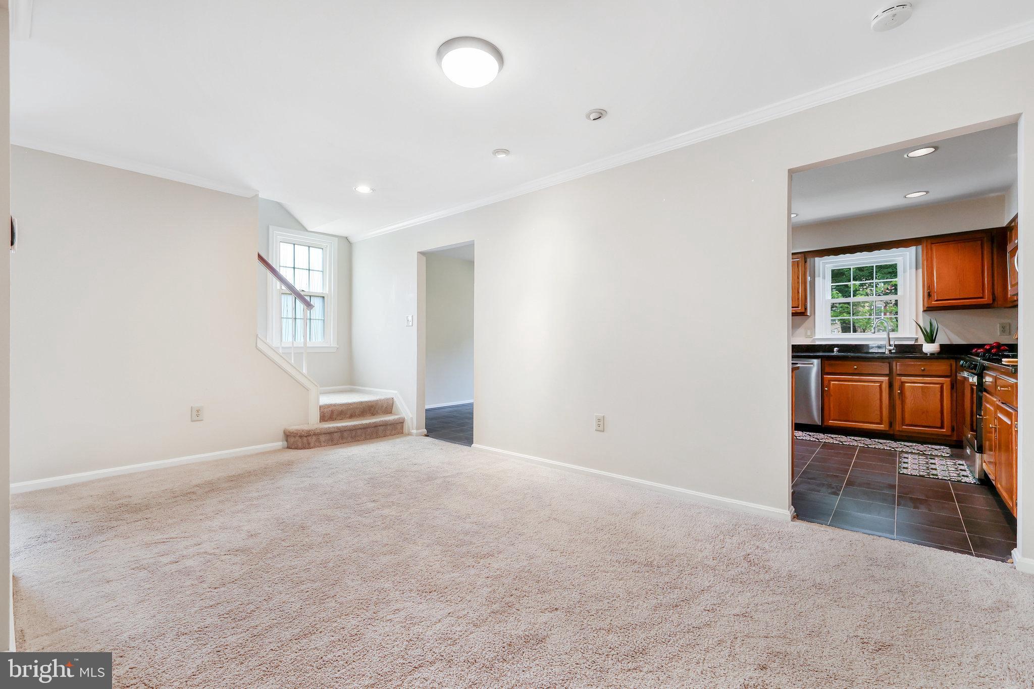 HUNTER VILLAGE - Residential