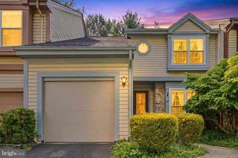 Townhouse For Sale - 13102 Hugo Place<br/> SILVER SPRING, MD 20906