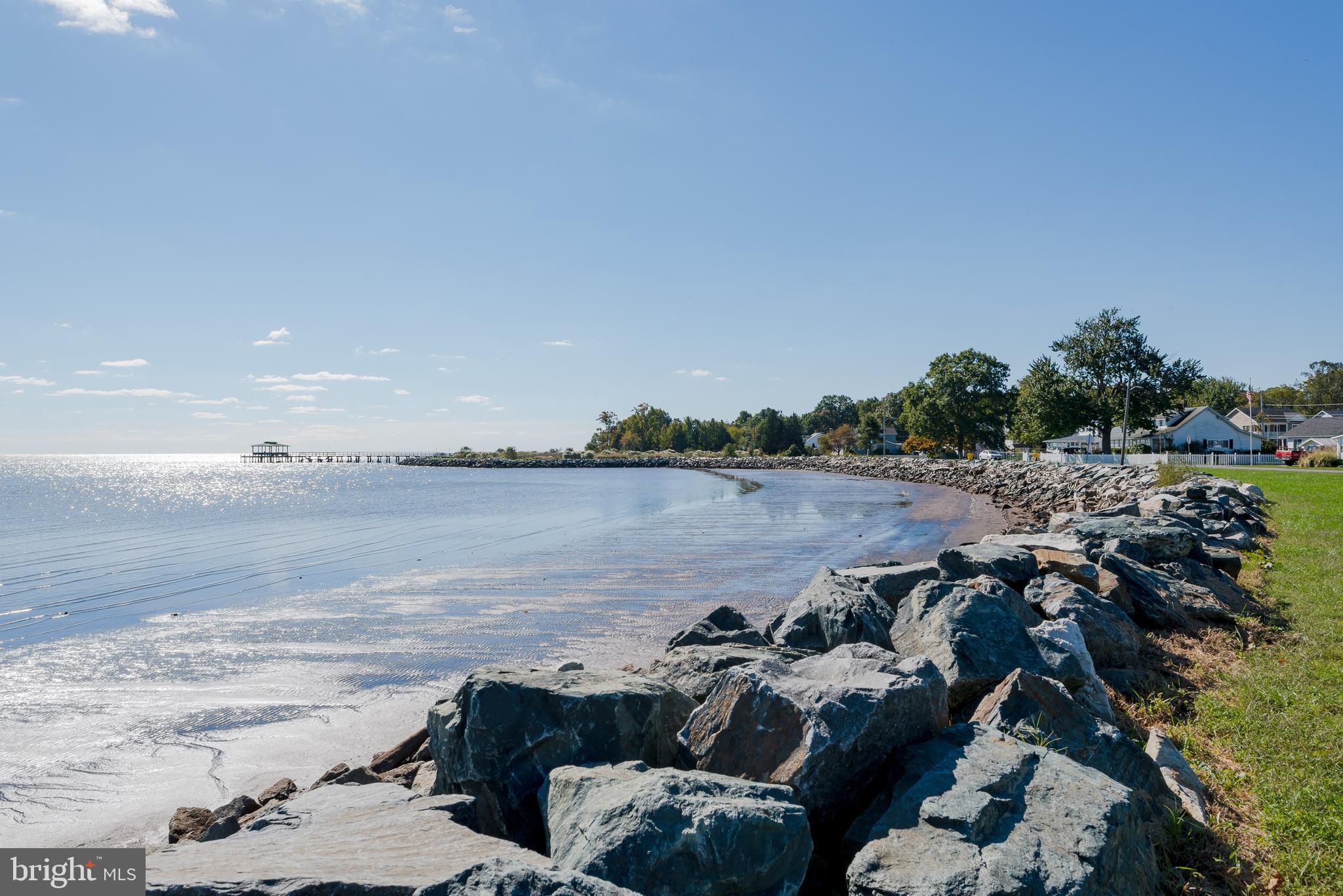 CEDARHURST ON THE BAY - Residential