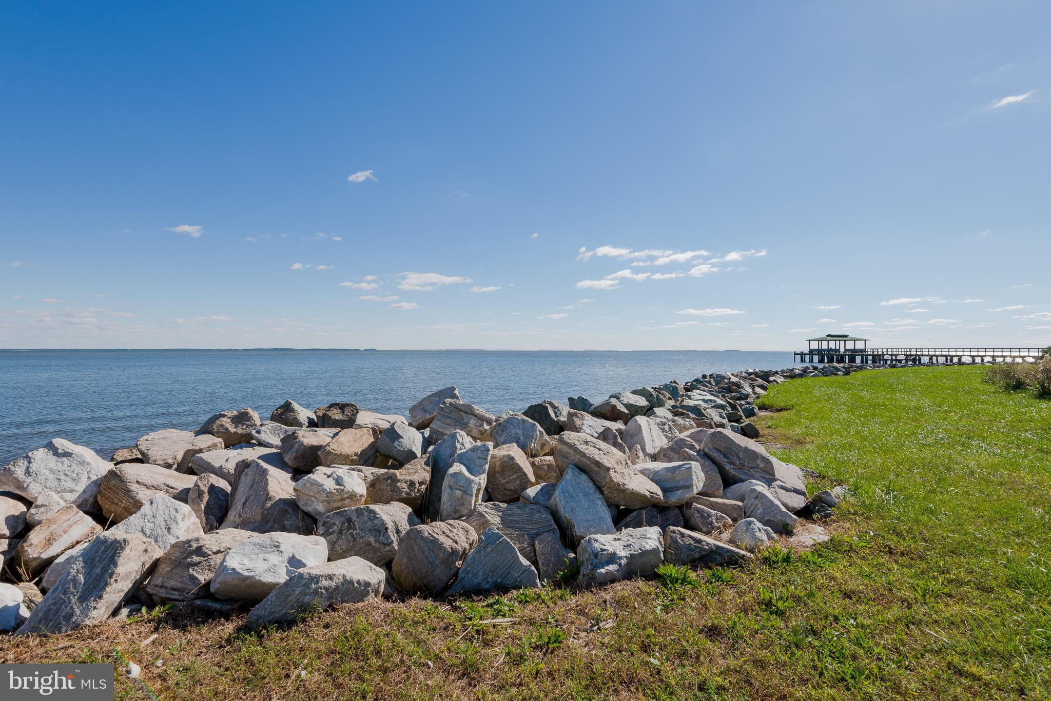 CEDARHURST ON THE BAY - Residential