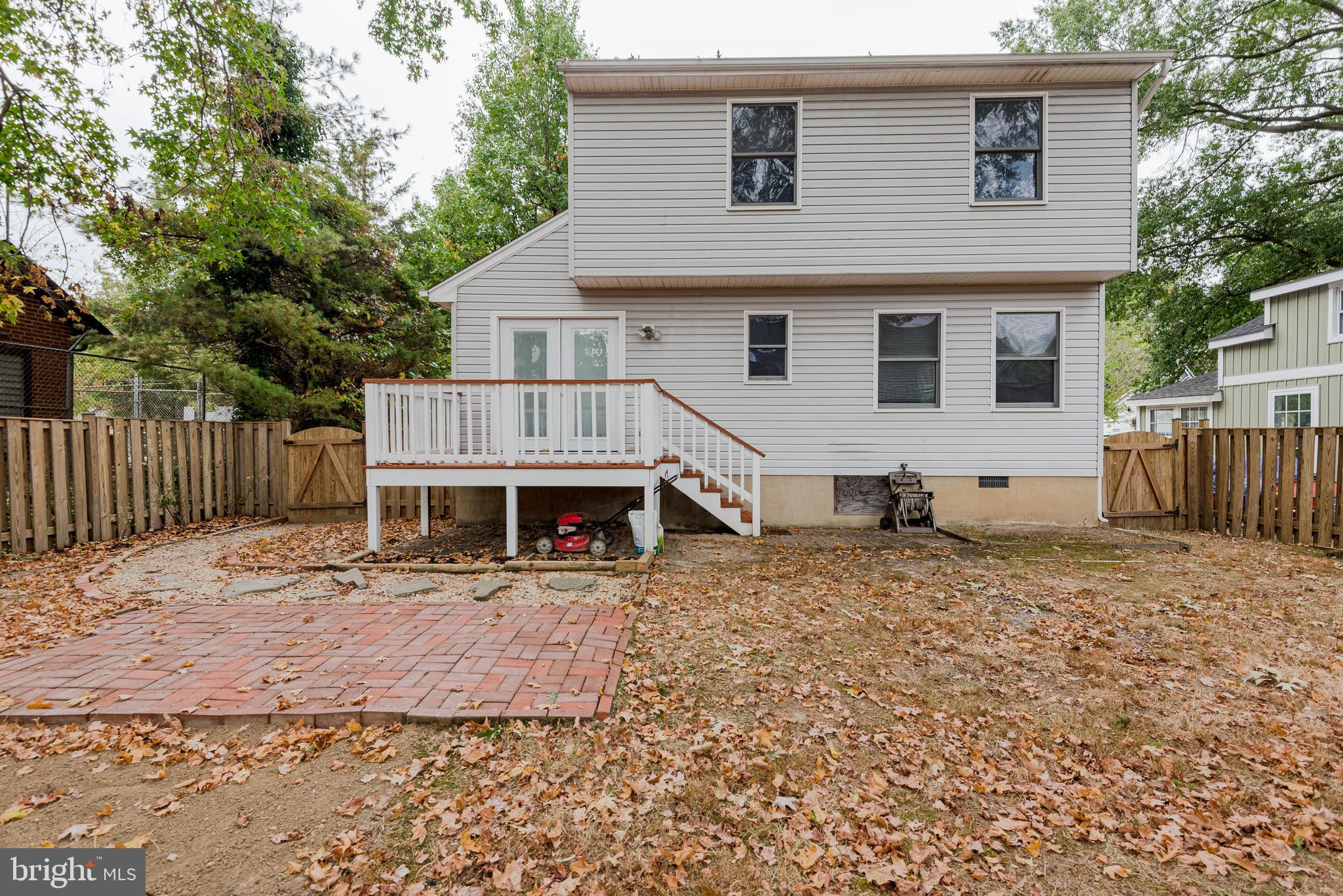 CEDARHURST ON THE BAY - Residential