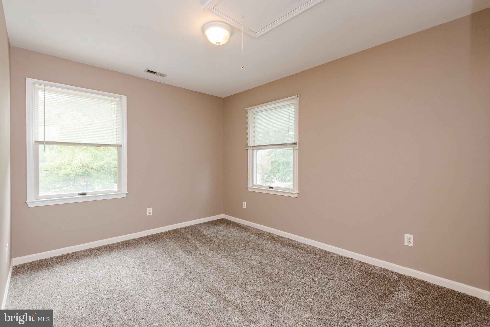 CEDARHURST ON THE BAY - Residential