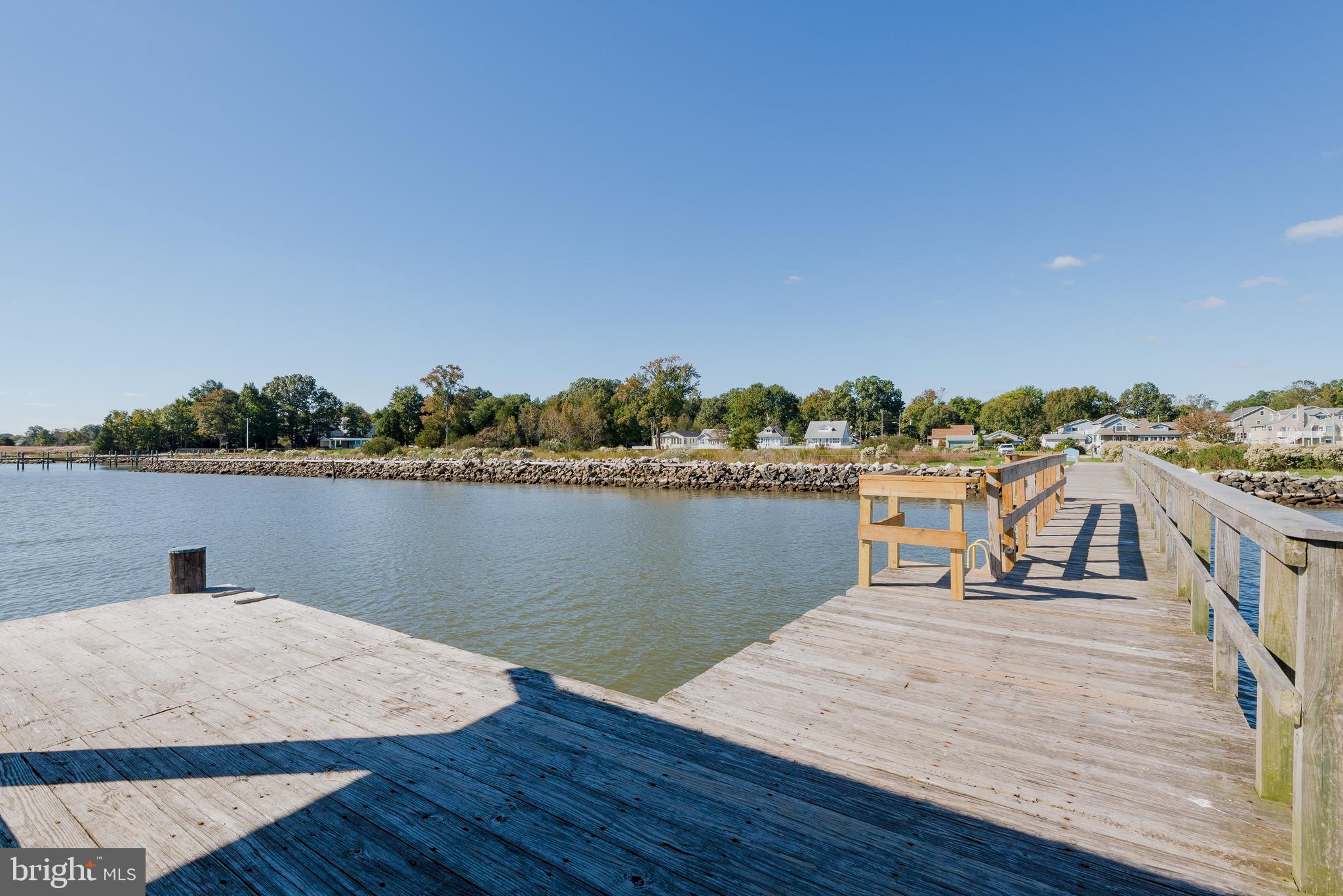 CEDARHURST ON THE BAY - Residential