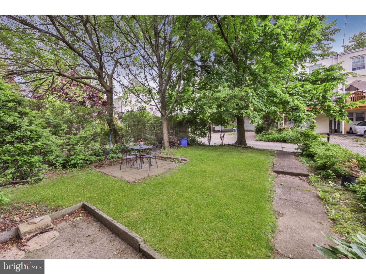 CHESTNUT HILL - Residential