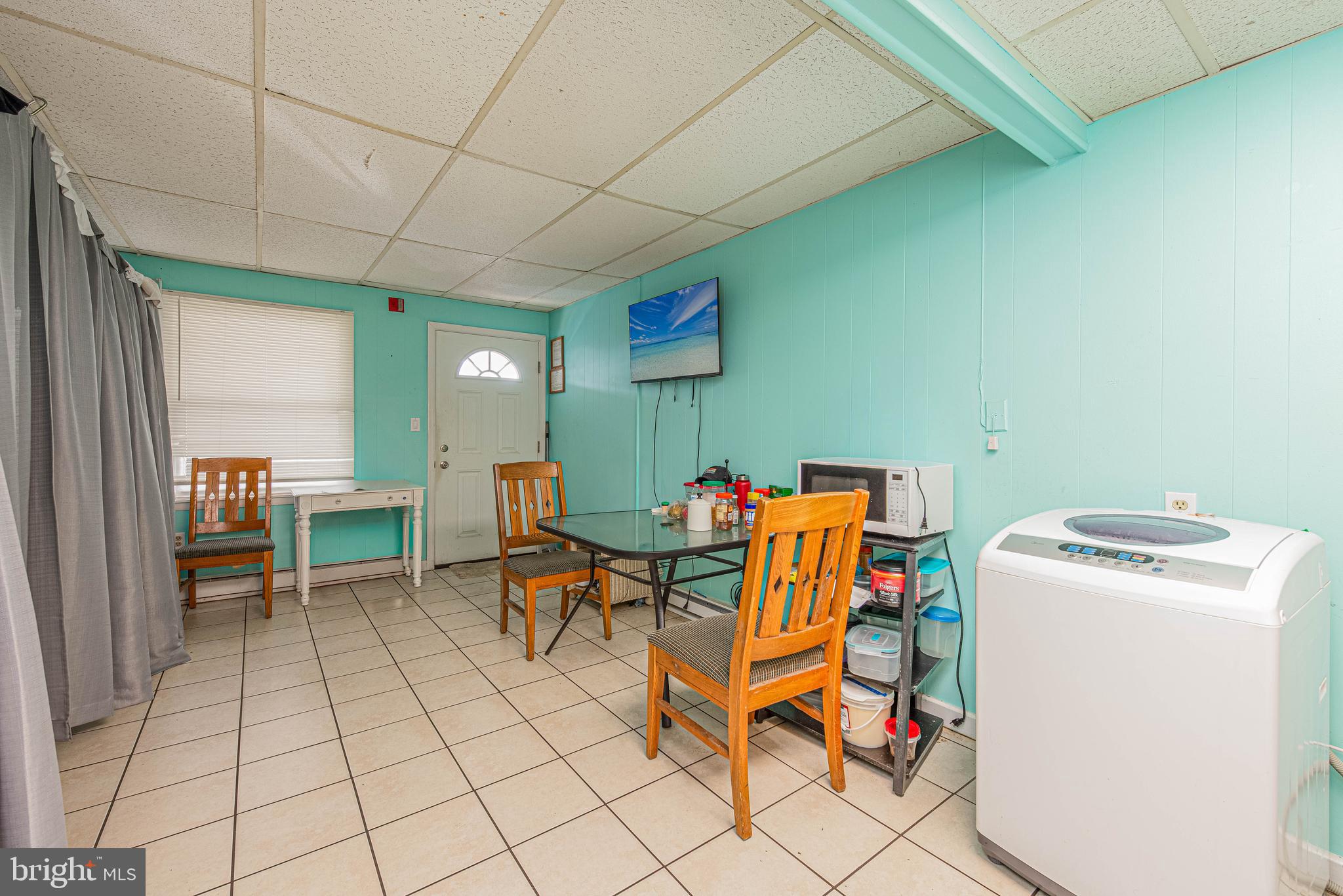 206 8TH STREET 3