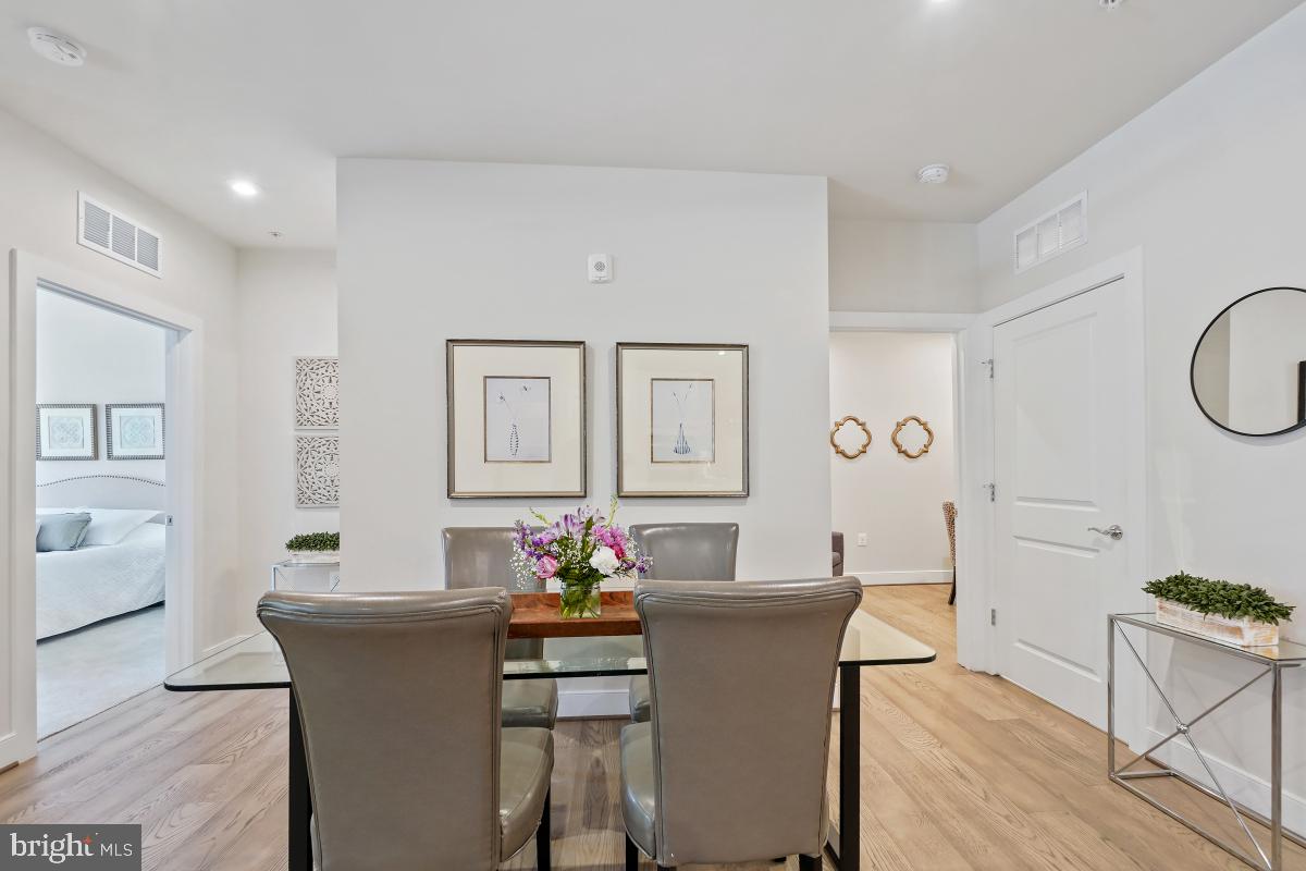 METROPARK AT ARROWBROOK - Residential