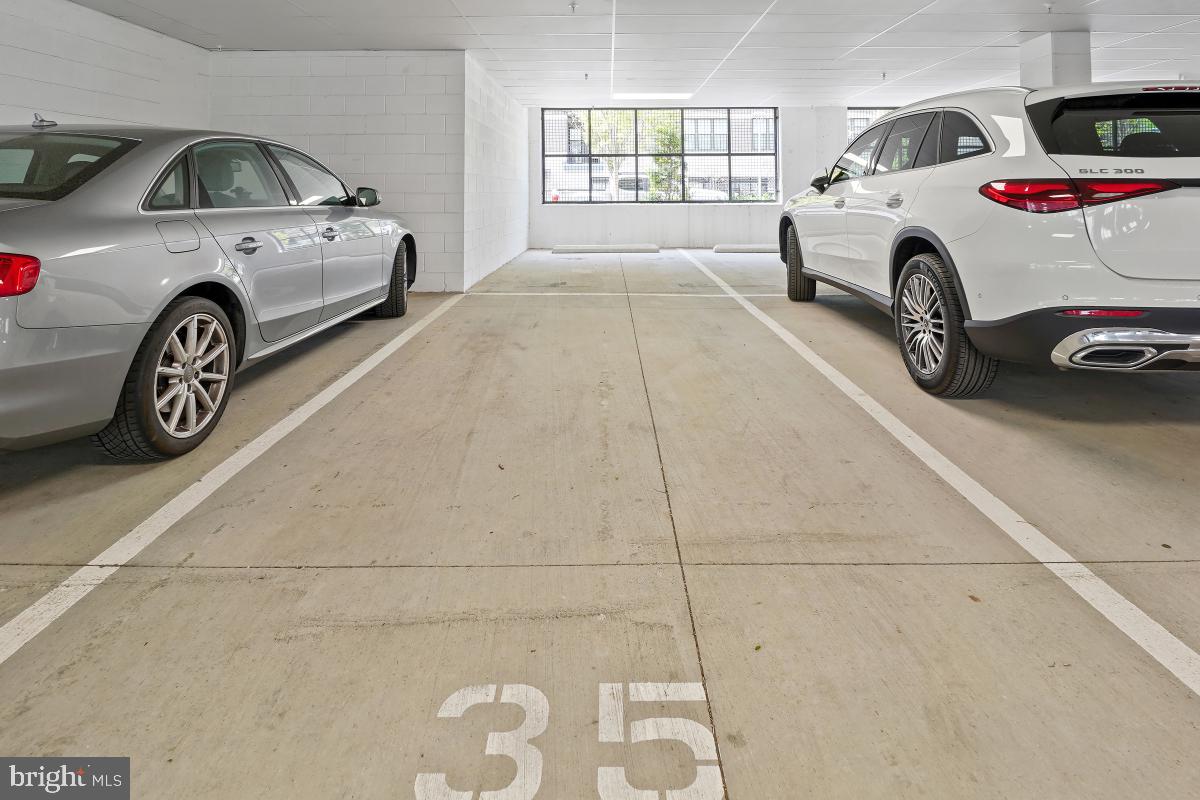 METROPARK AT ARROWBROOK - Residential