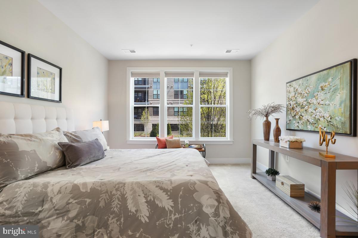 METROPARK AT ARROWBROOK - Residential