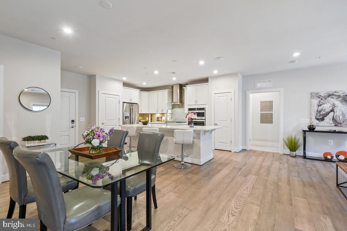 METROPARK AT ARROWBROOK - Residential