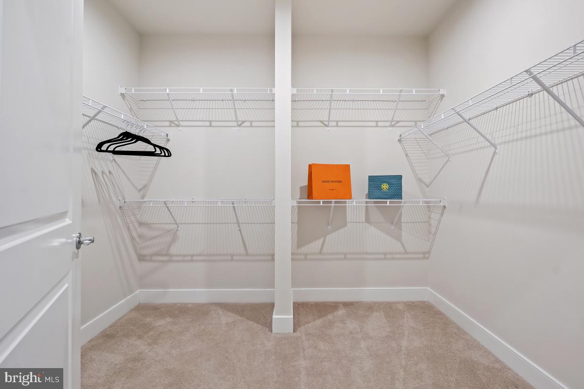 METROPARK AT ARROWBROOK - Residential