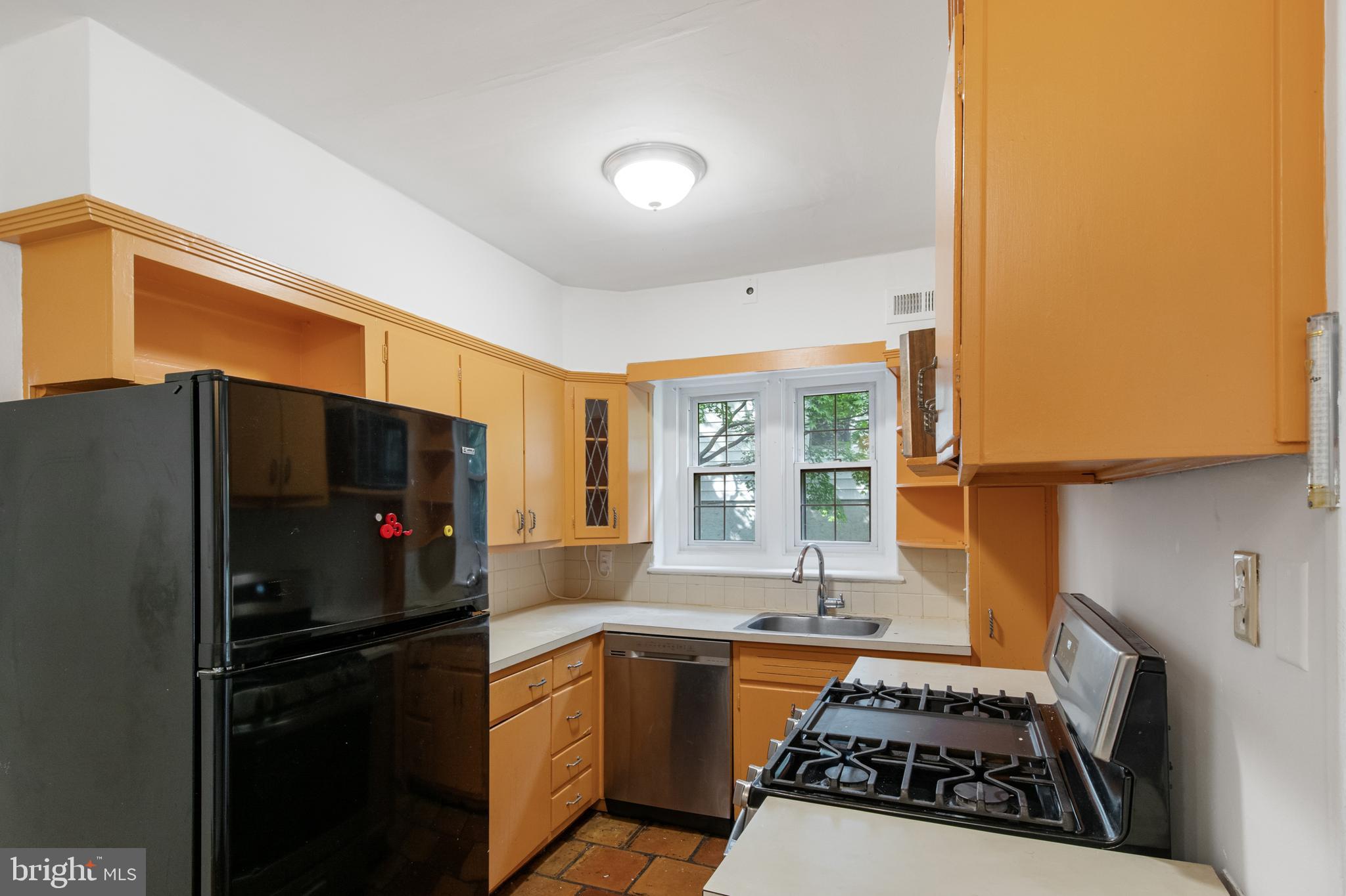 ELKINS PARK - Residential