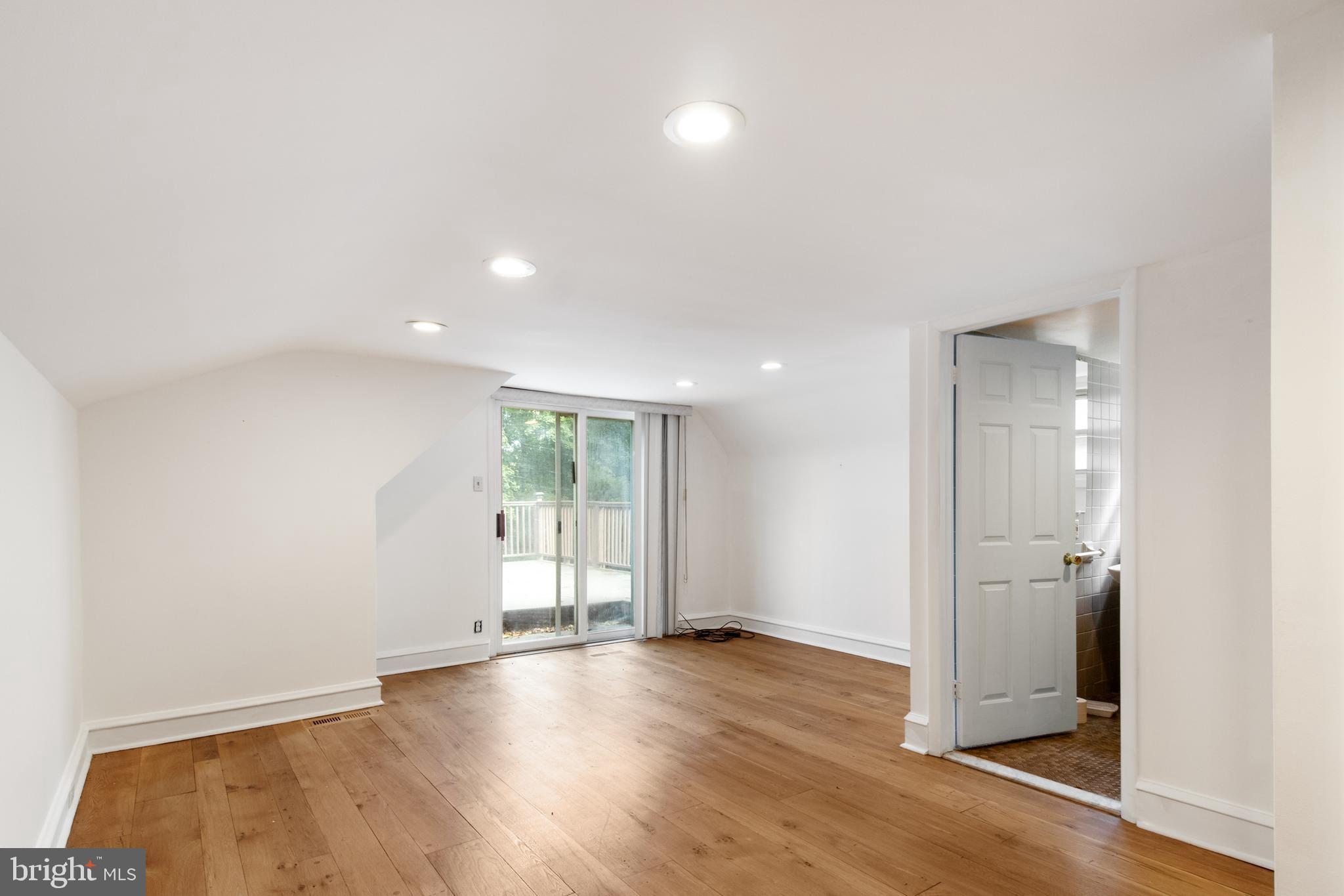 ELKINS PARK - Residential