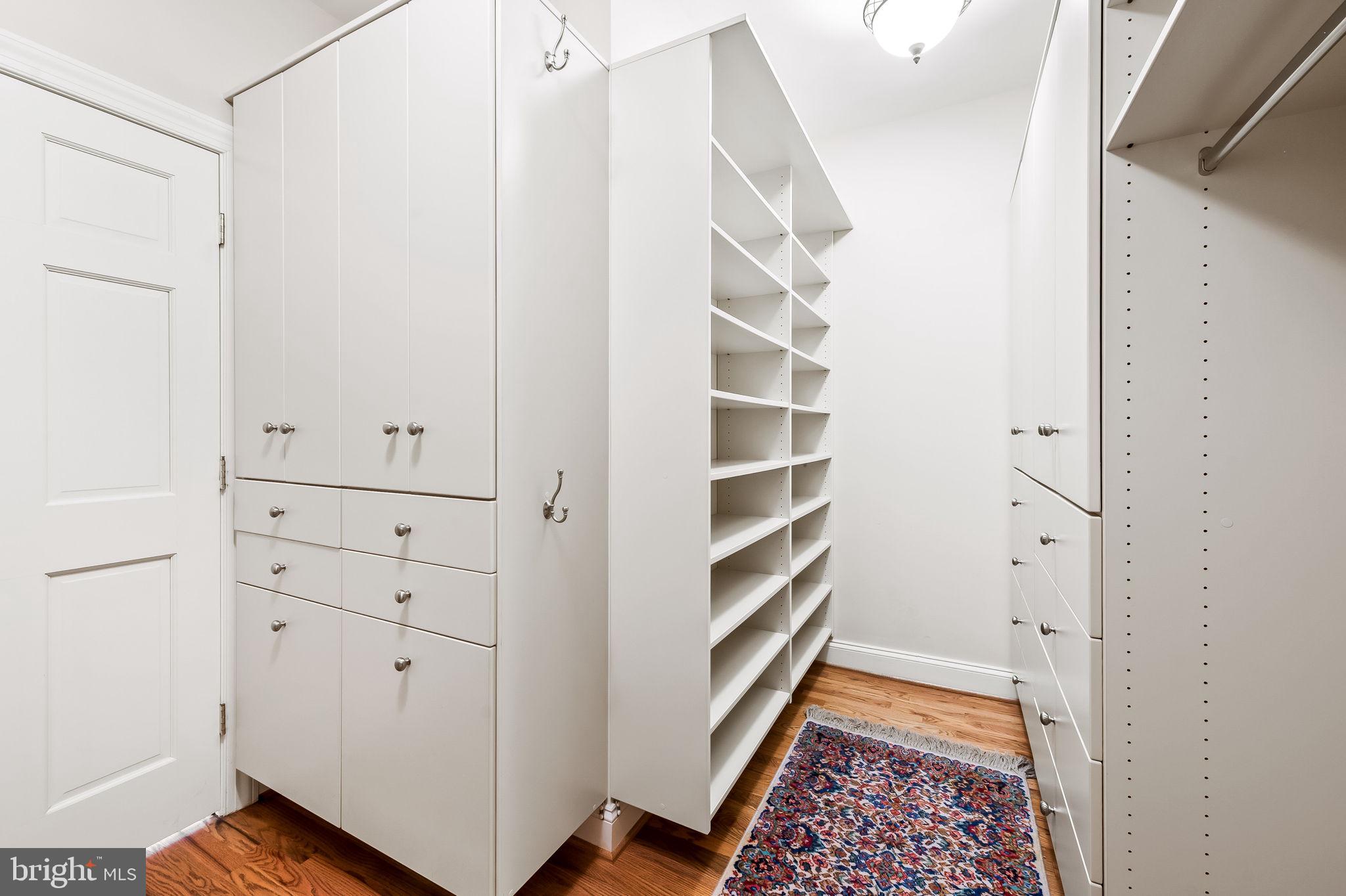 IVY HILL - Residential