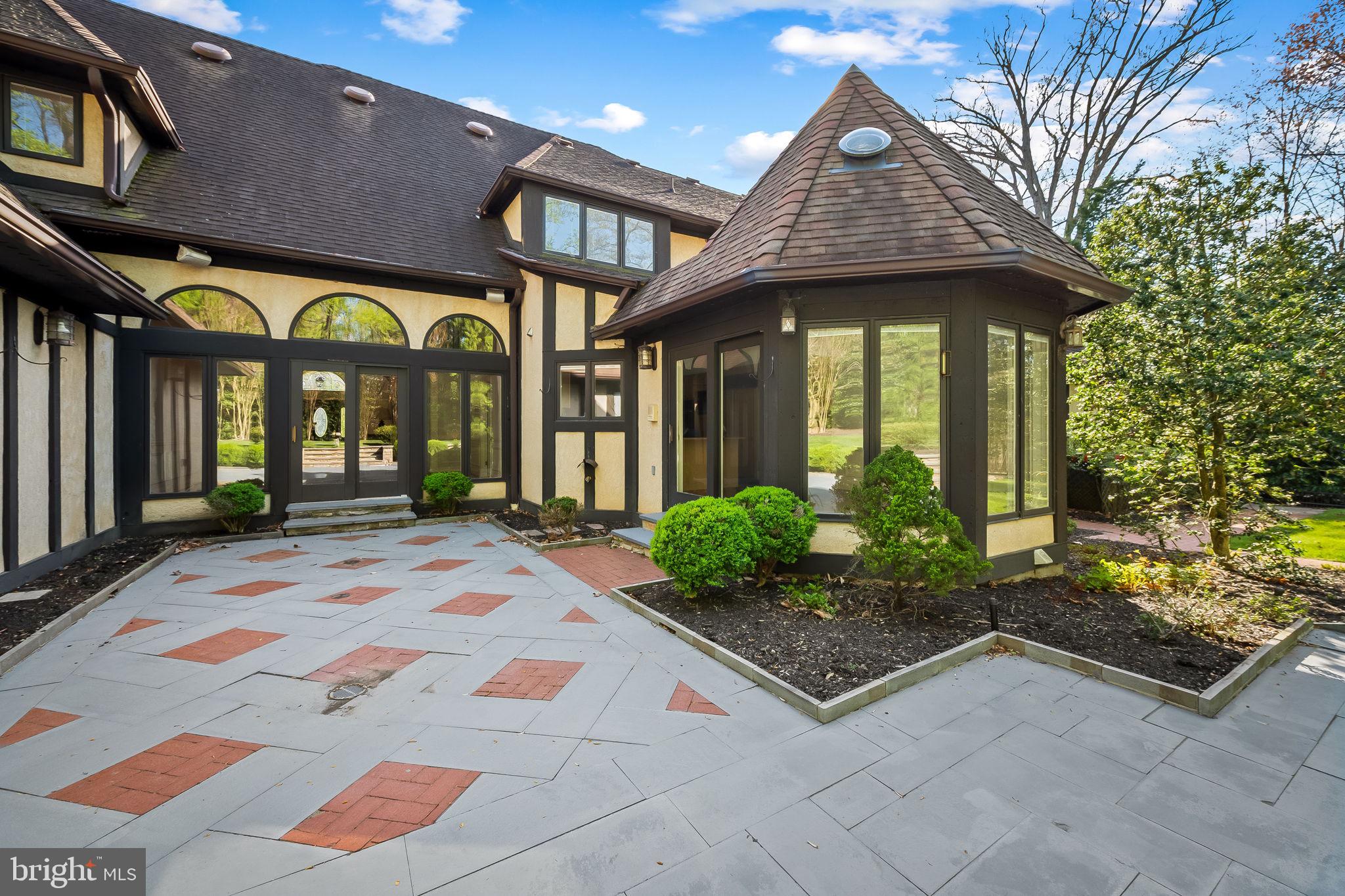 IVY HILL - Residential