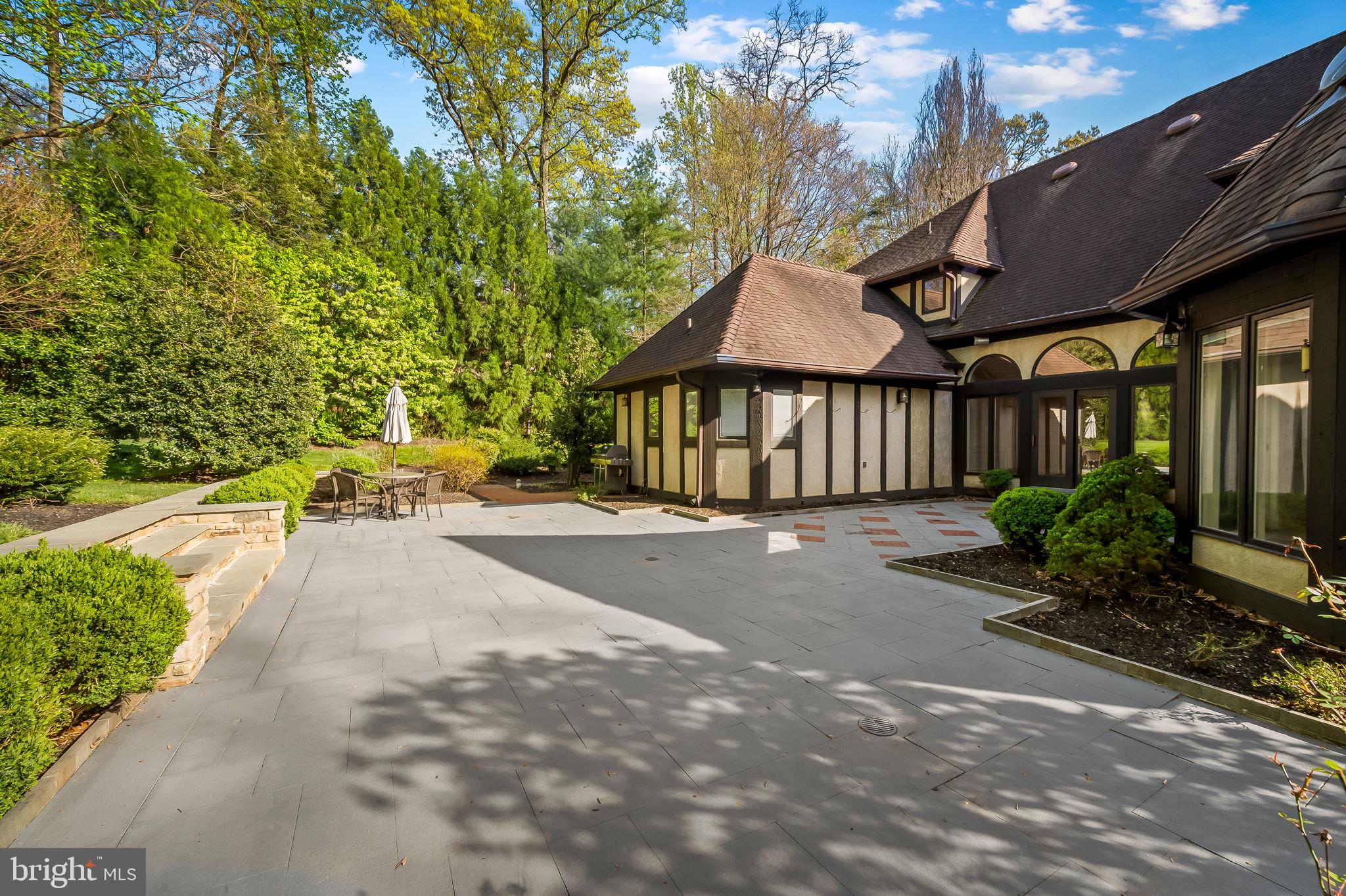 IVY HILL - Residential