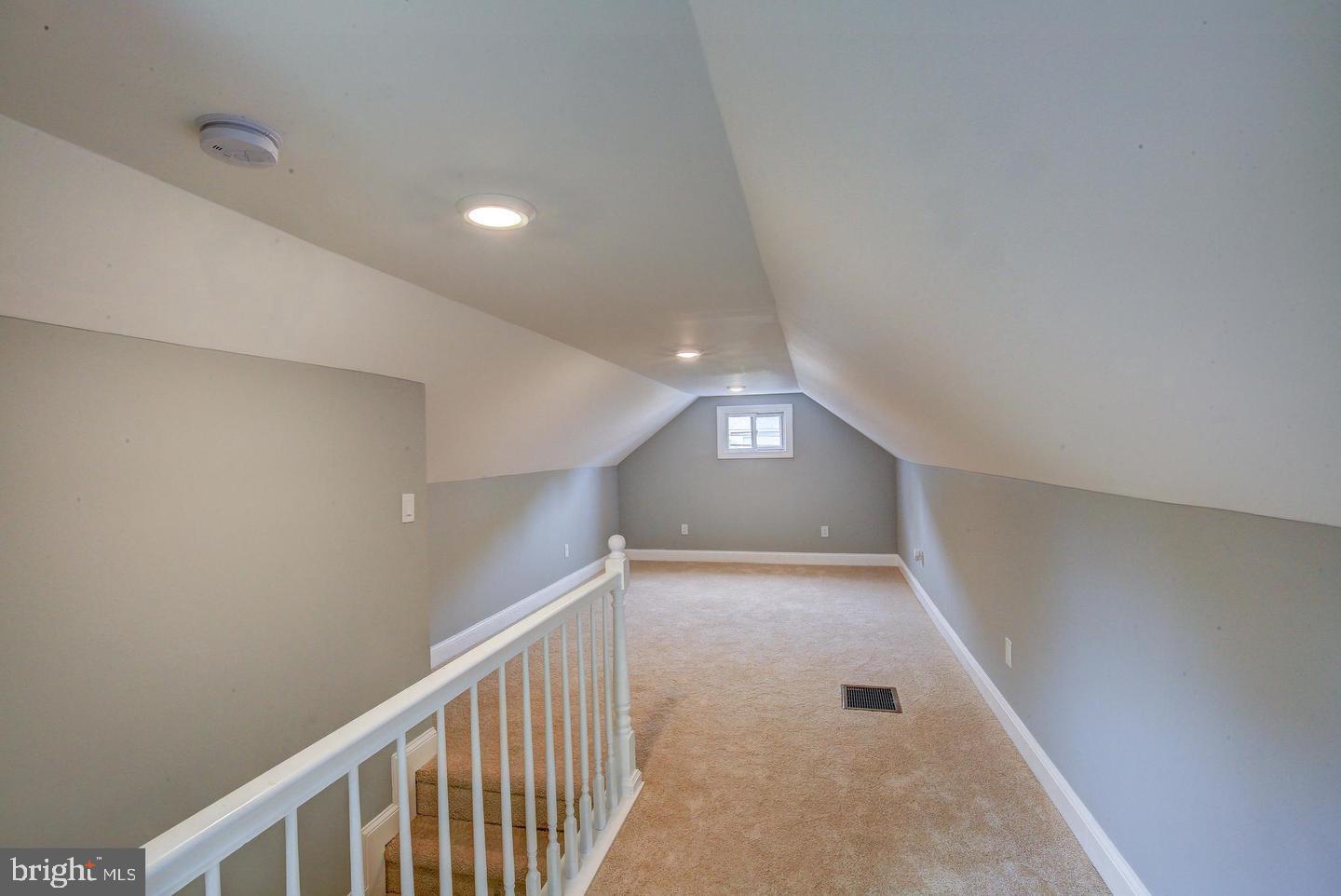 ROSEMONT - Residential