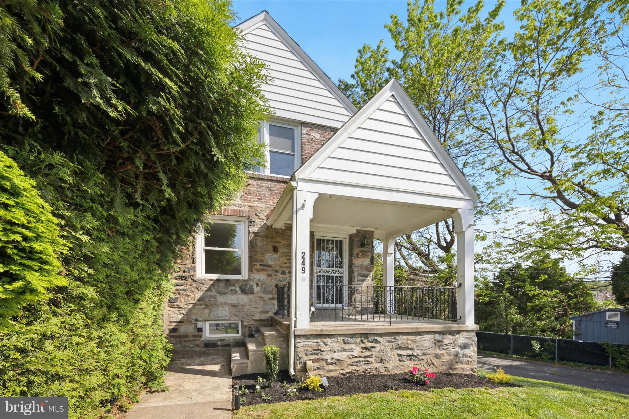 LANSDOWNE - Residential