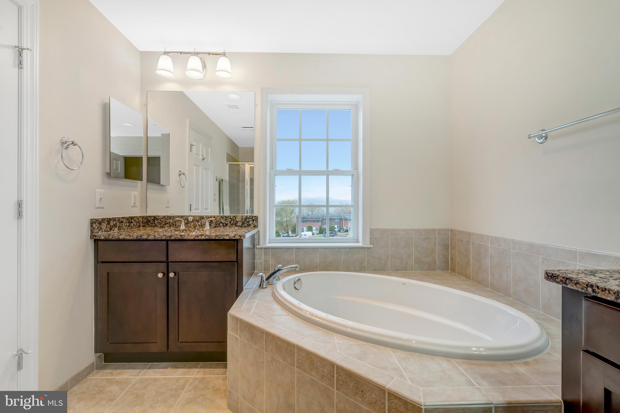 QUAKER RIDGE - Residential