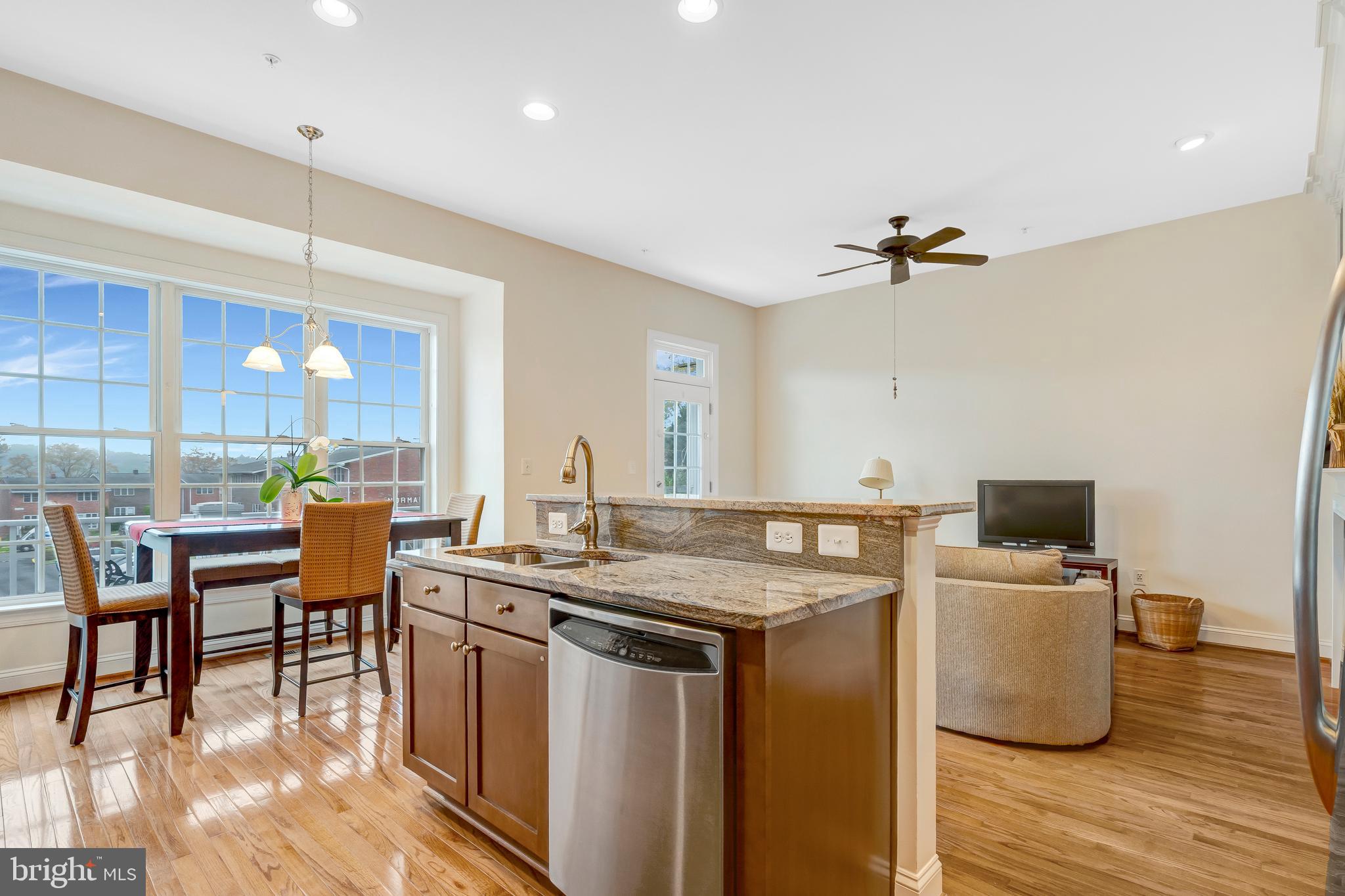 QUAKER RIDGE - Residential