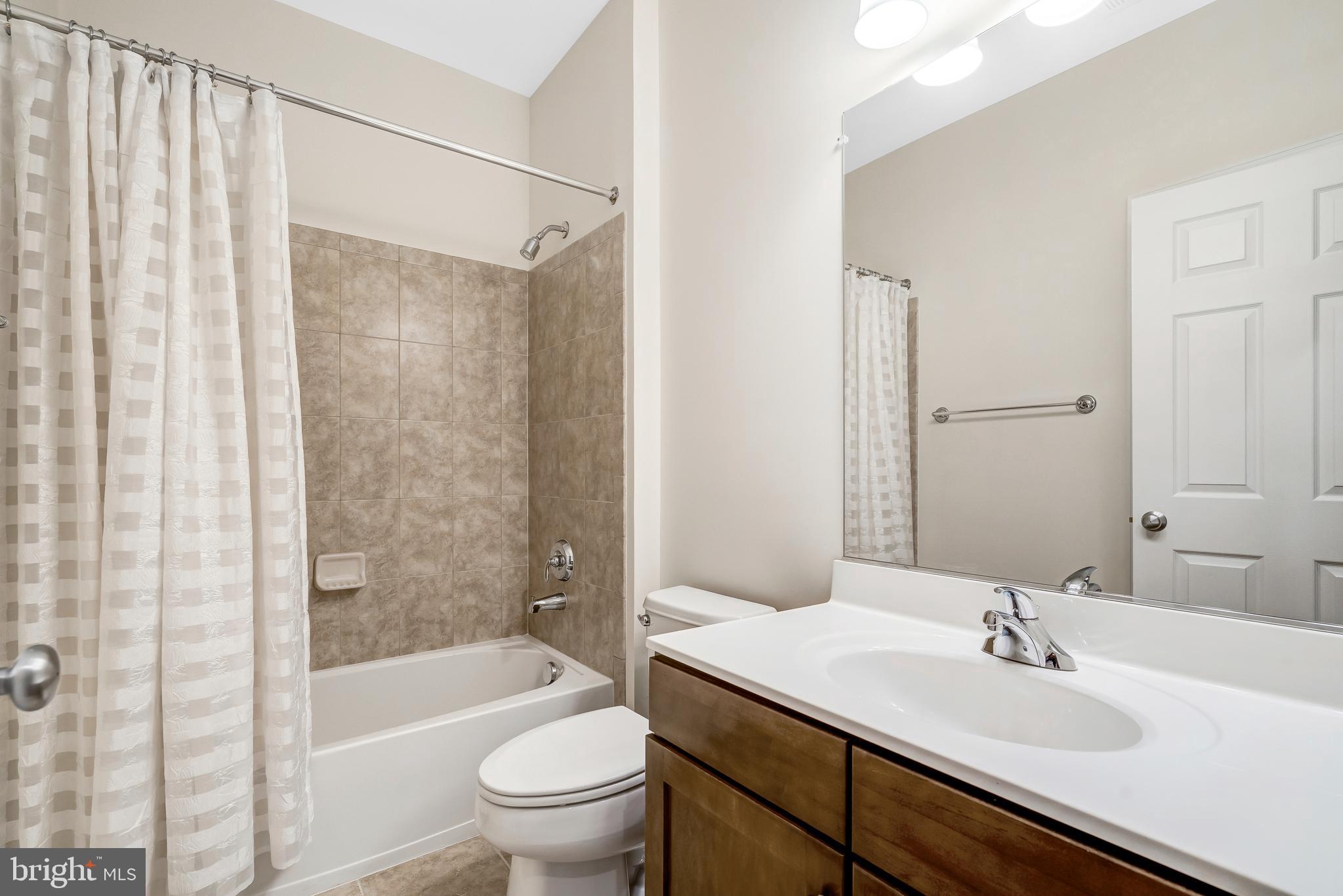 QUAKER RIDGE - Residential