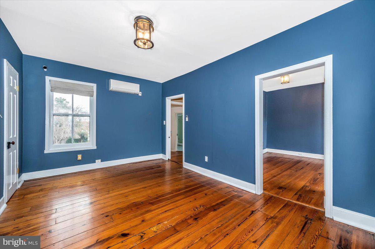 FREDERICK HISTORIC DISTRICT - Residential Lease