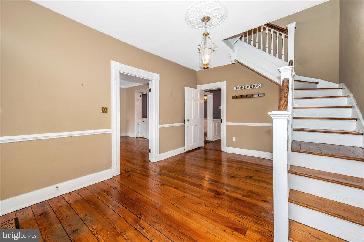 FREDERICK HISTORIC DISTRICT - Residential Lease