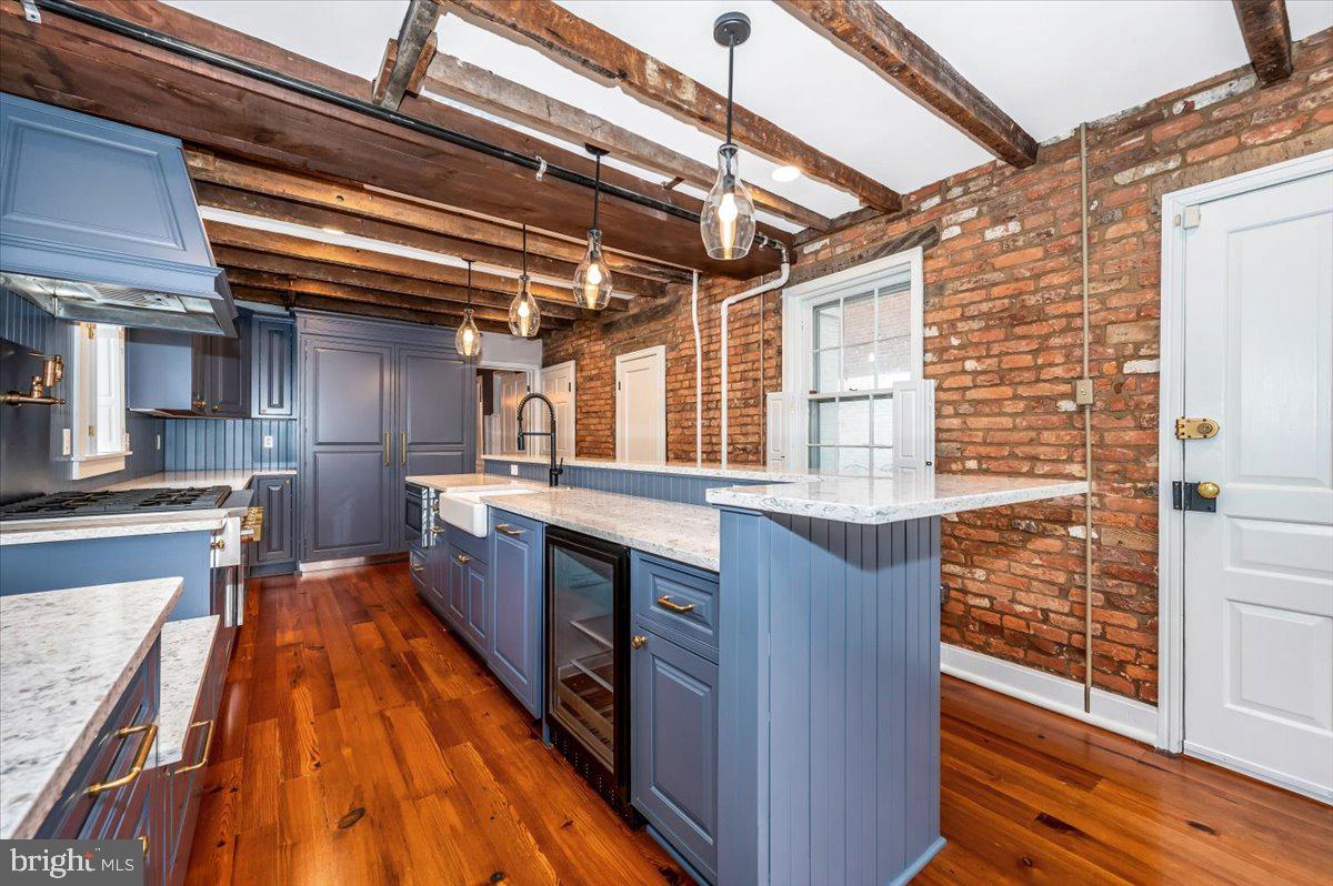 FREDERICK HISTORIC DISTRICT - Residential Lease