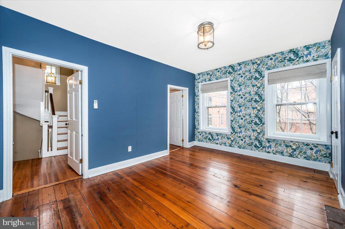 FREDERICK HISTORIC DISTRICT - Residential Lease